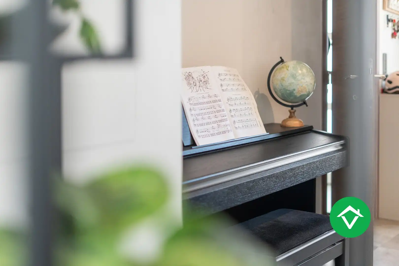 Prachtige rijwoning met 3 slaapkamers en tuin in centrum Roeselare foto 4