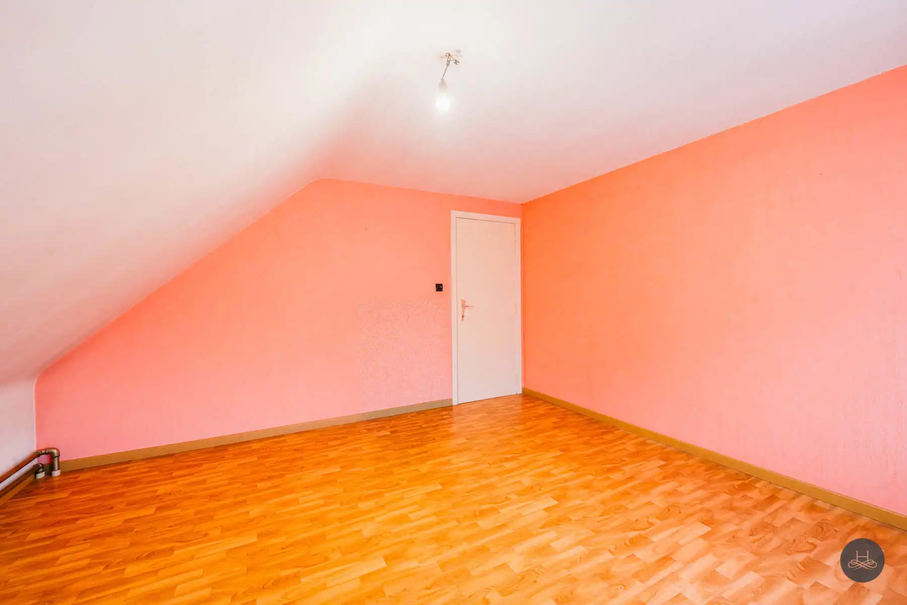 Uitstekend onderhouden woning met veel potentieel foto 16