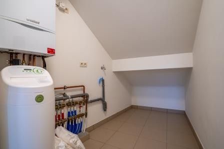 App. centrum Bilzen, rustige ligging, 2 slpk, parkeeruimte, terrasje. foto 16