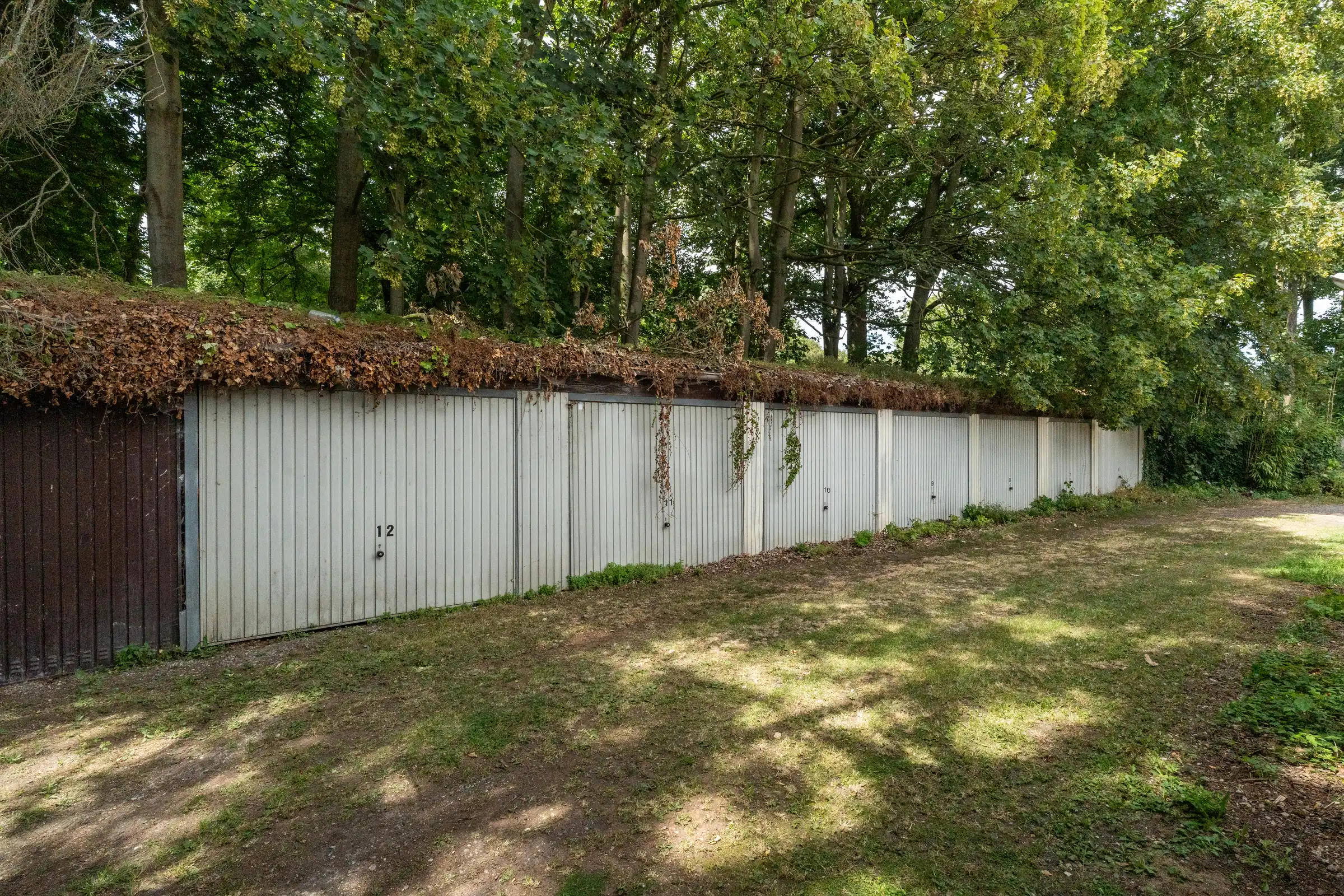 Garagecomplex inclusief vergunning foto 6