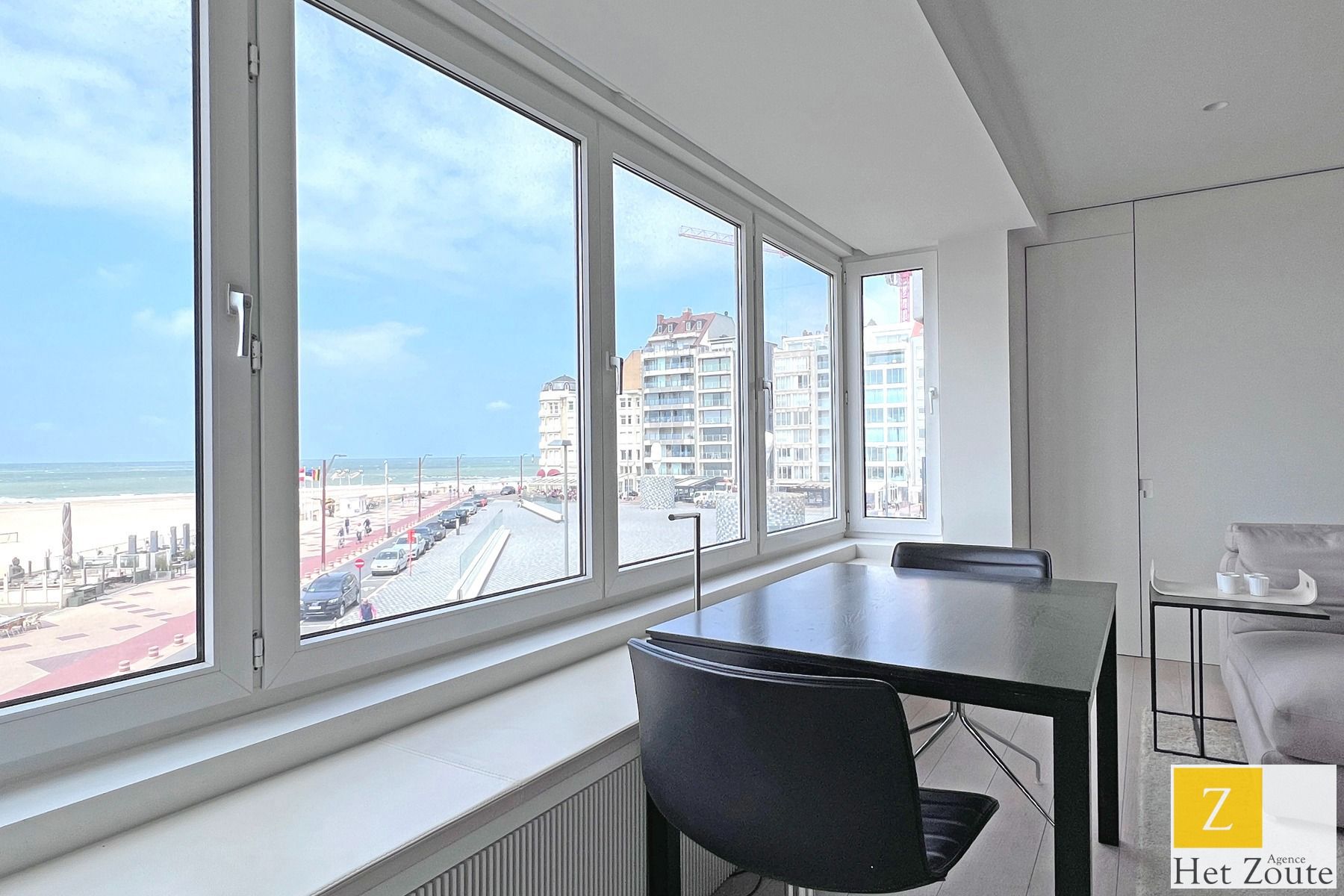 Drie-slaapkamer appartement aan het Rubensplein te Knokke foto 6