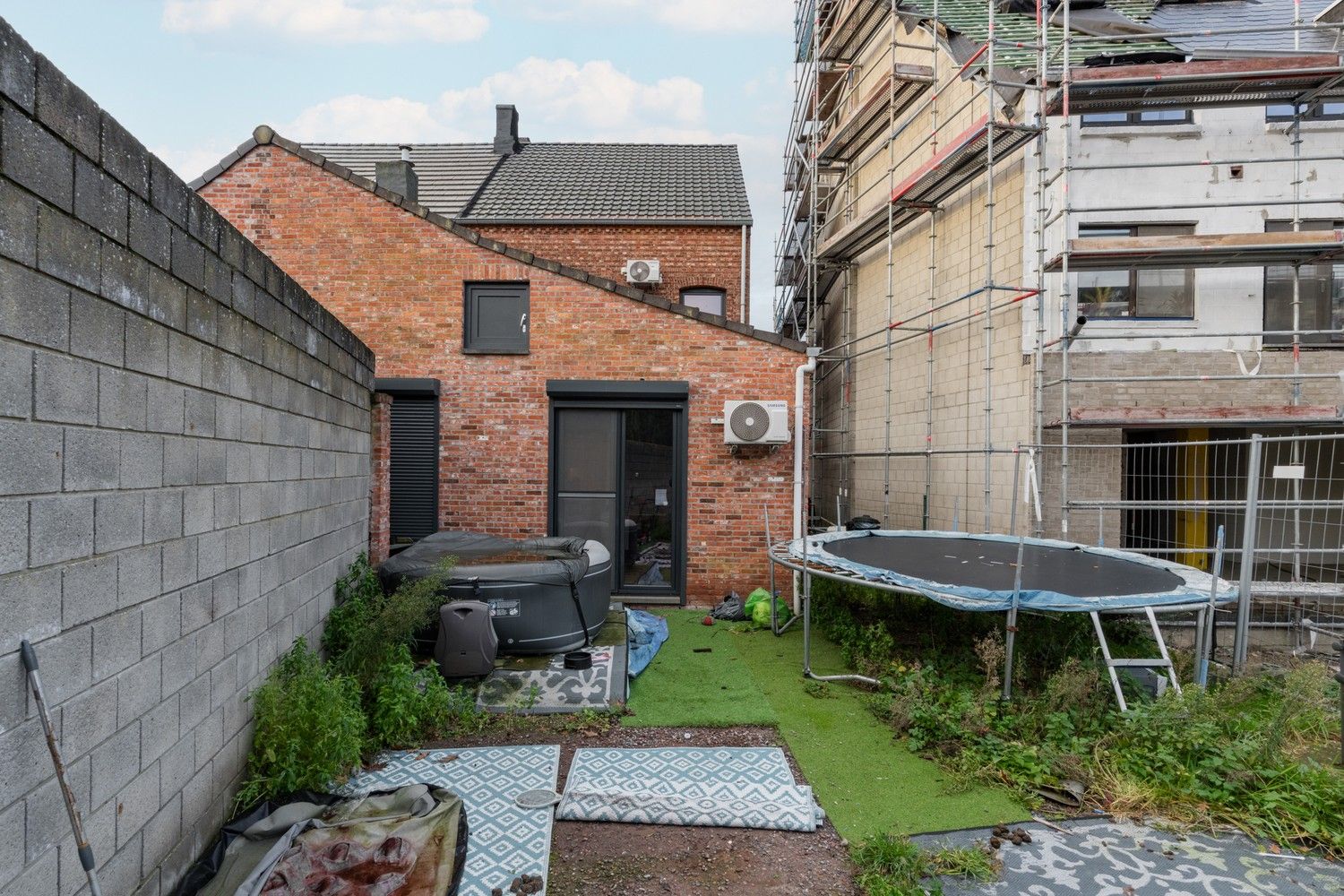 Karaktervolle woning met tal van mogelijkheden in het hart van Neerpelt foto 22