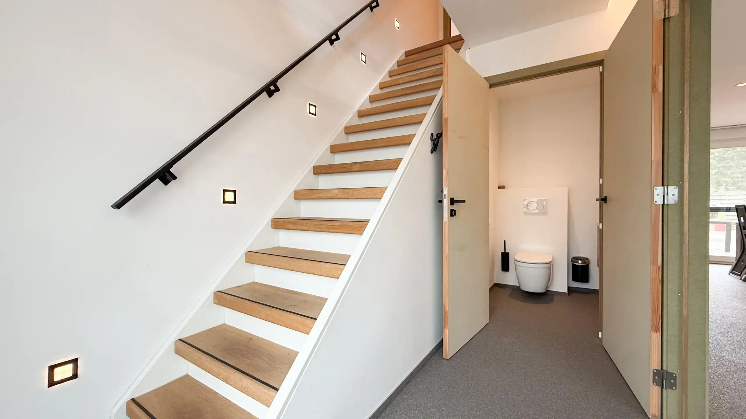 Gerenoveerde woning met veel ruimte en 6 slaapkamers! foto 19