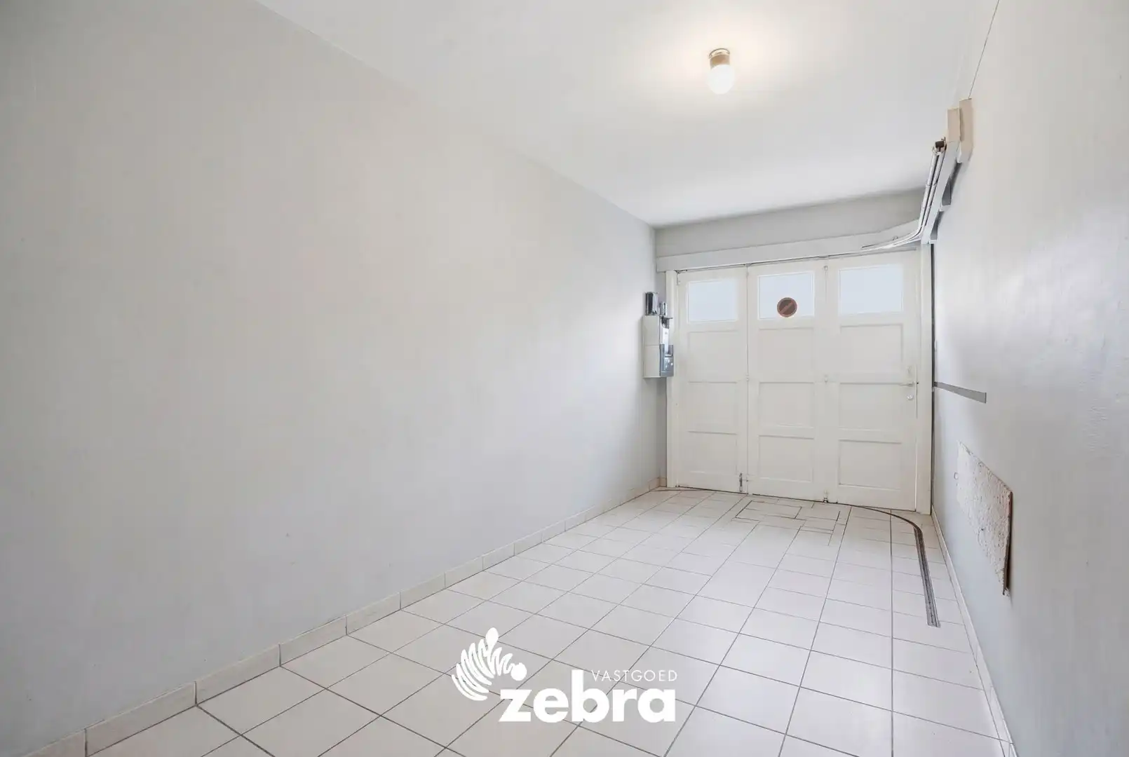 Te renoveren woning op ruim perceel in Eernegem! foto 23