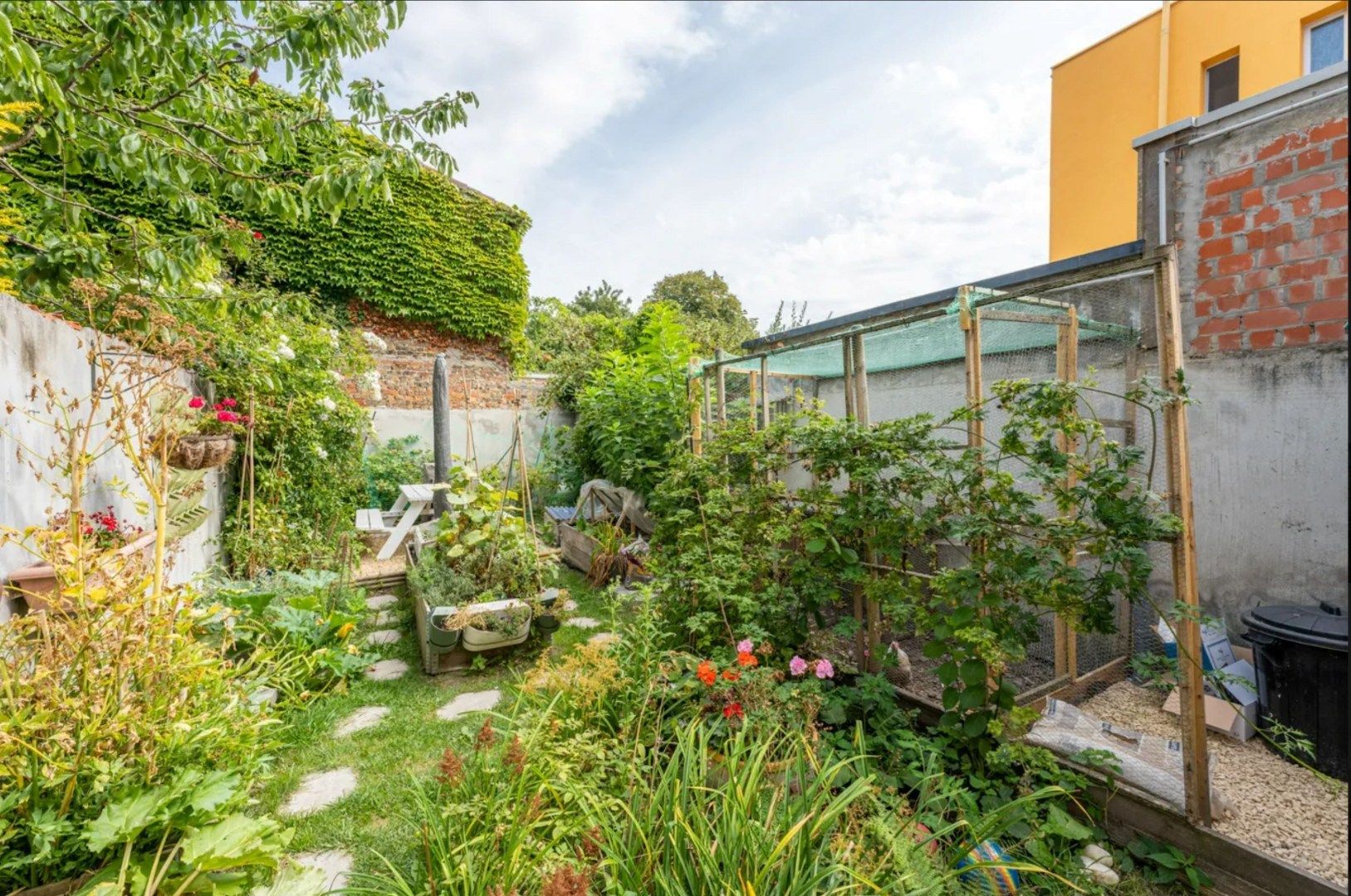 Instapklare en volledig gerenoveerde rijwoning te koop in Oostende – Hennepstraat foto 12