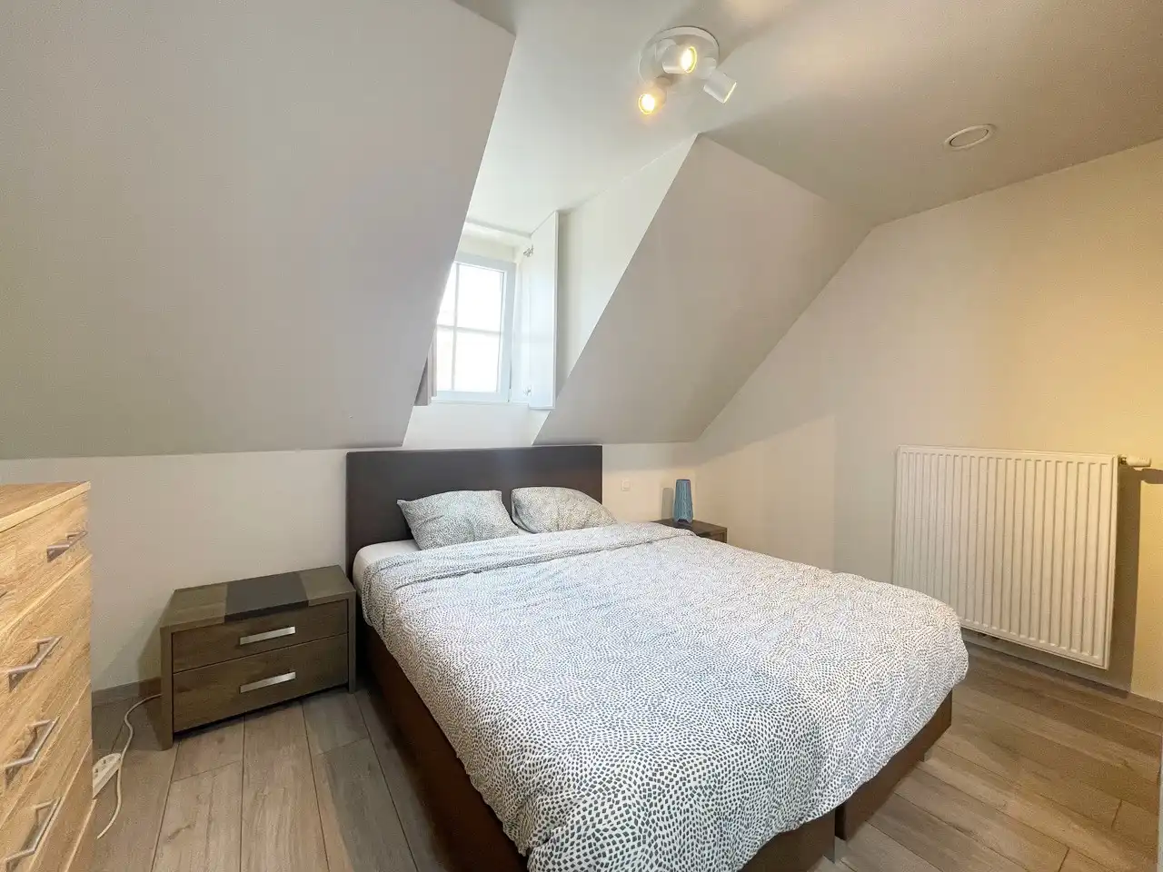 Recente woning te Diksmuide (Keiem) foto 12