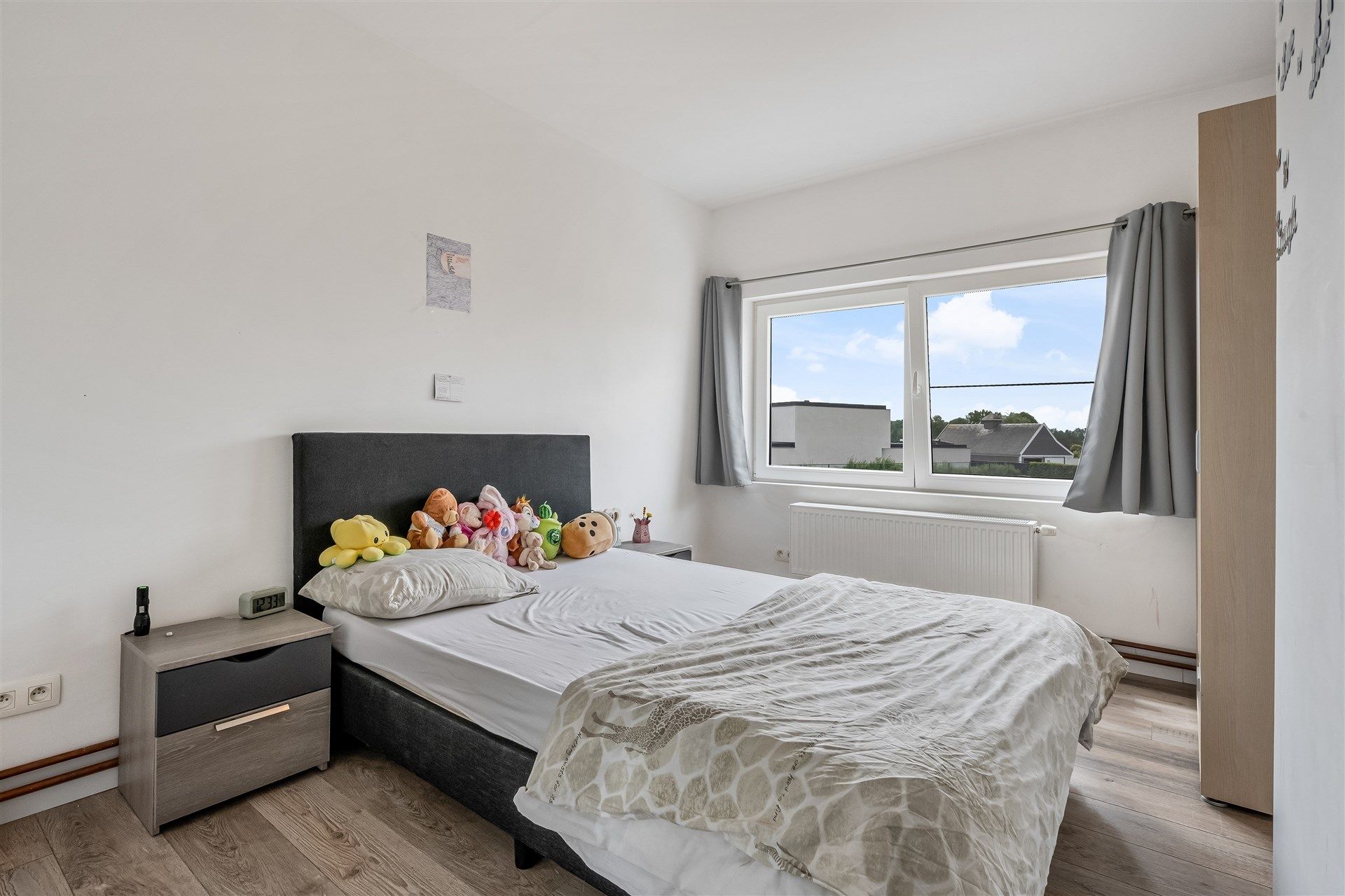 Charmante woning met 3 slaapkamers en leuke tuin. foto 15