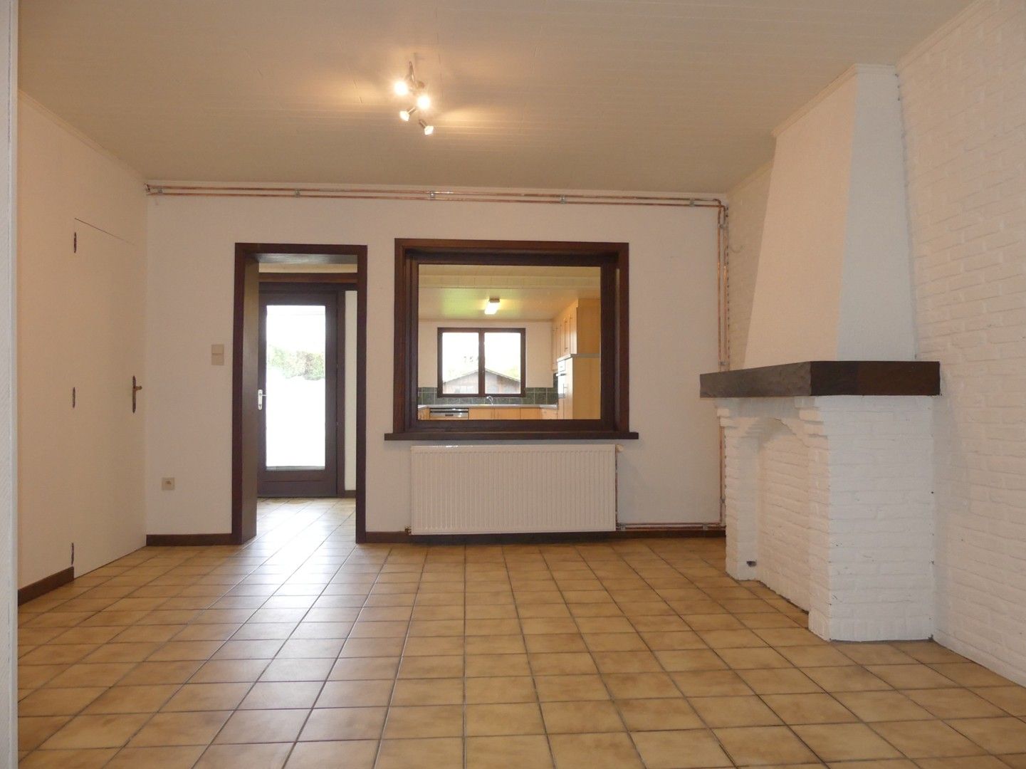 Ruime en instapklare gezinswoning met 5 slaapkamers foto 2