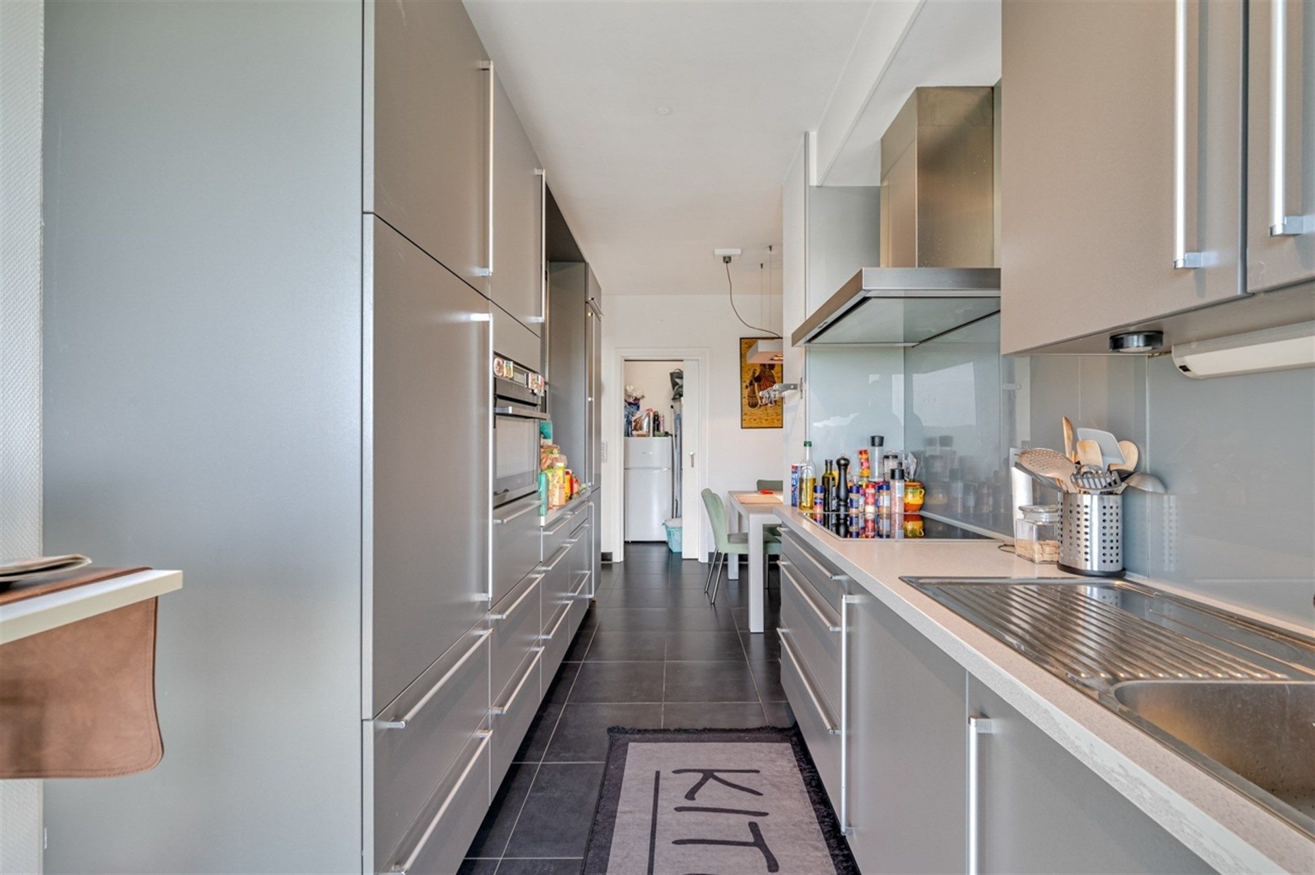 Ruim appartement met zicht op stadspark van Aalst foto 6