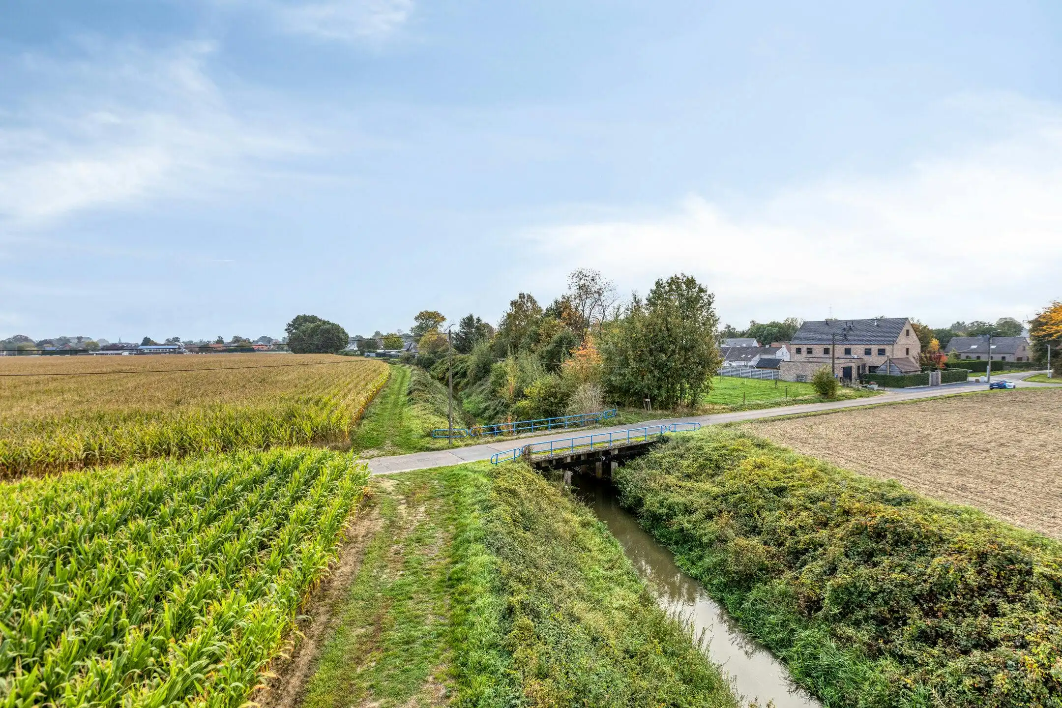 Rustig gelegen bouwgrond met vrij zicht op een riant perceel voor open bebouwing te koop foto 12