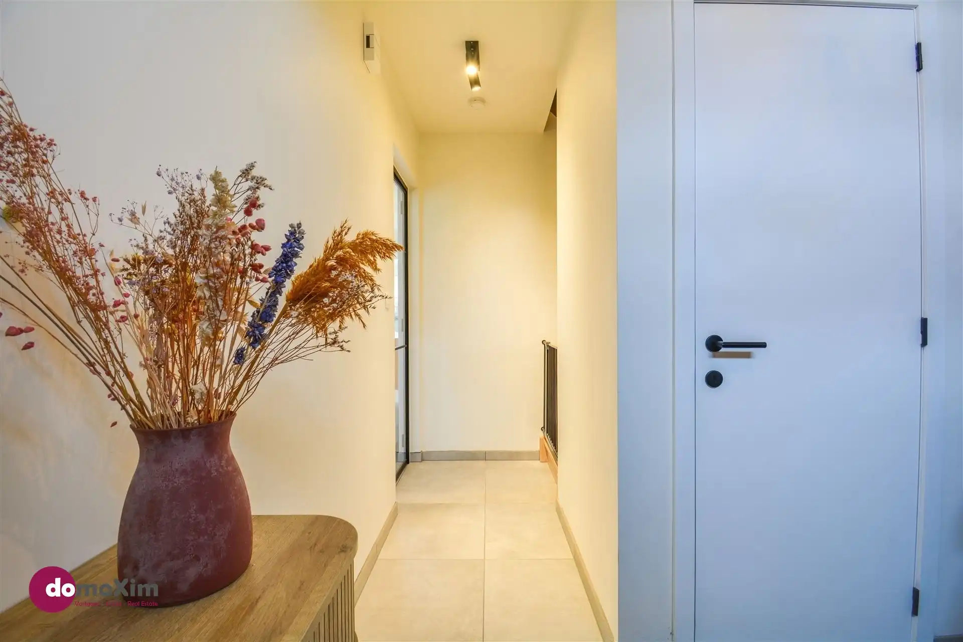 Bijna-nieuwbouwwoning met topafwerking – aankoop onder registratierechten foto 11