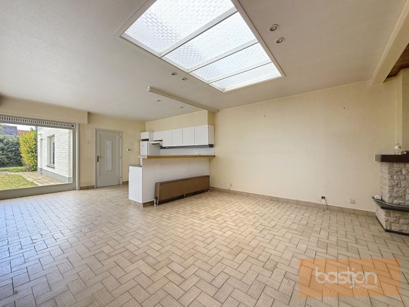 Te koop: ruime woning met veel mogelijkheden in Marke! foto 5