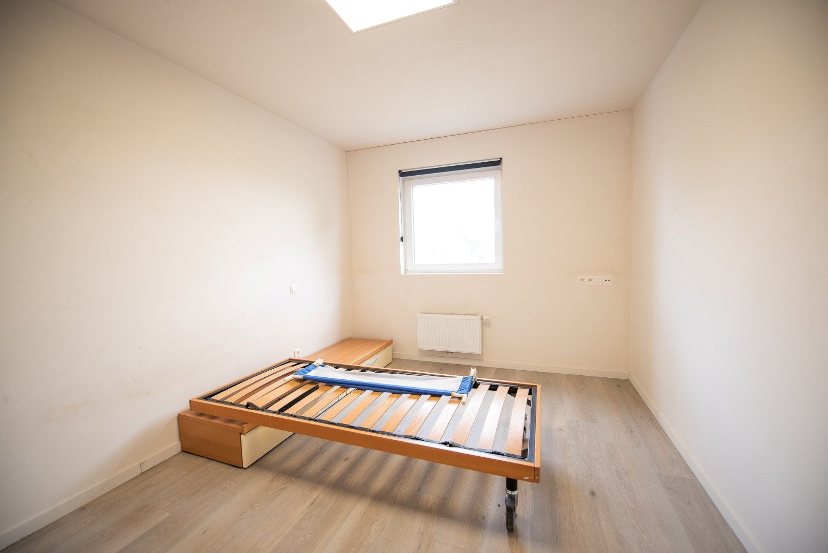 Verrassend ruime BEN-woning TE HUUR op zeer mooie ligging te Waregem. foto 13