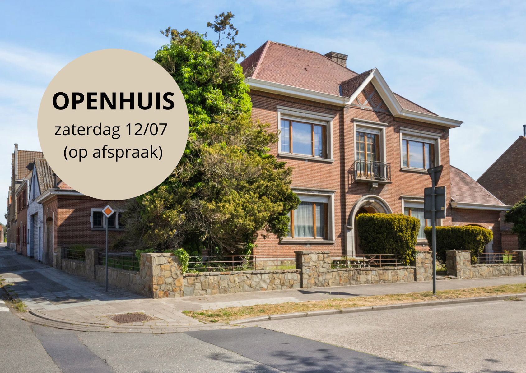Hoofdfoto van de publicatie: Zeer ruime te renoveren burgerwoning in Brugge!