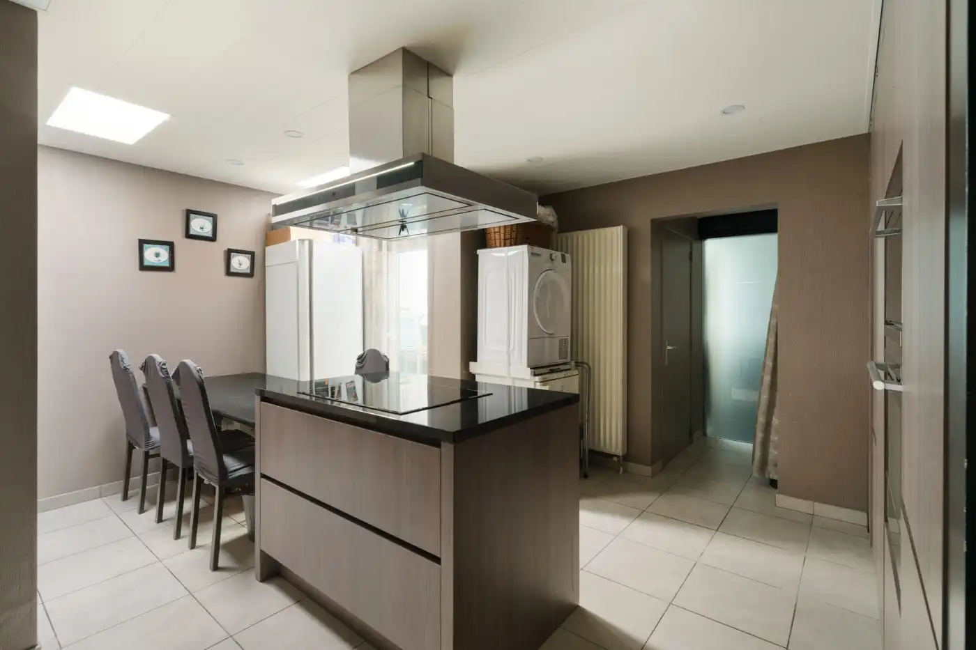 Gerenoveerde woning met 3 slpk. en tuin foto 8