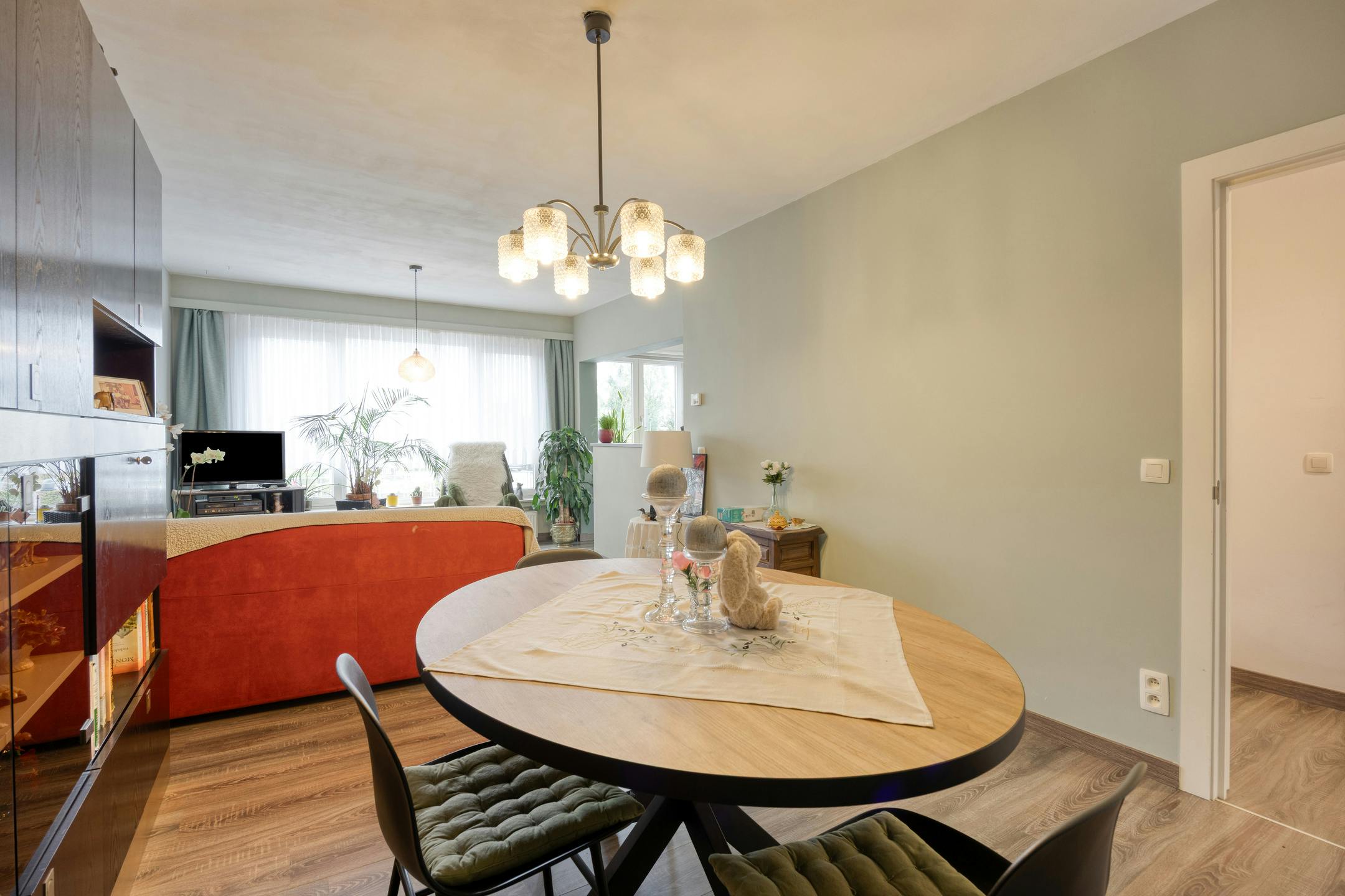 Energiezuinig appartement mét garage te koop in Merksem  foto 2