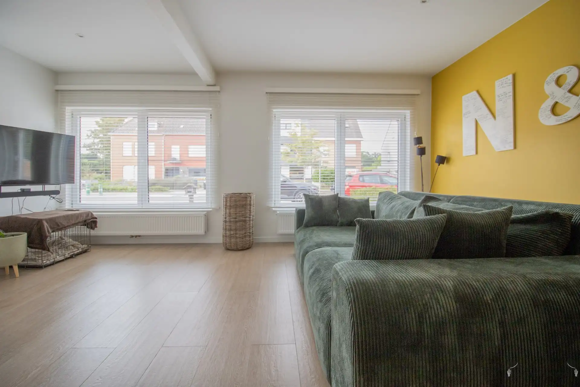 Volledig gerenoveerde HOB met 4 slaapkamers op 431 m² foto 2