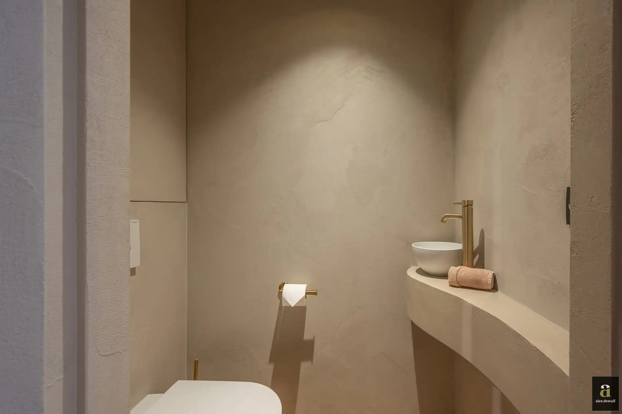 Gerenoveerd appartement met 3 slaapkamers, gelegen nabij de Zeedijk en het Driehoeksplein. foto 10