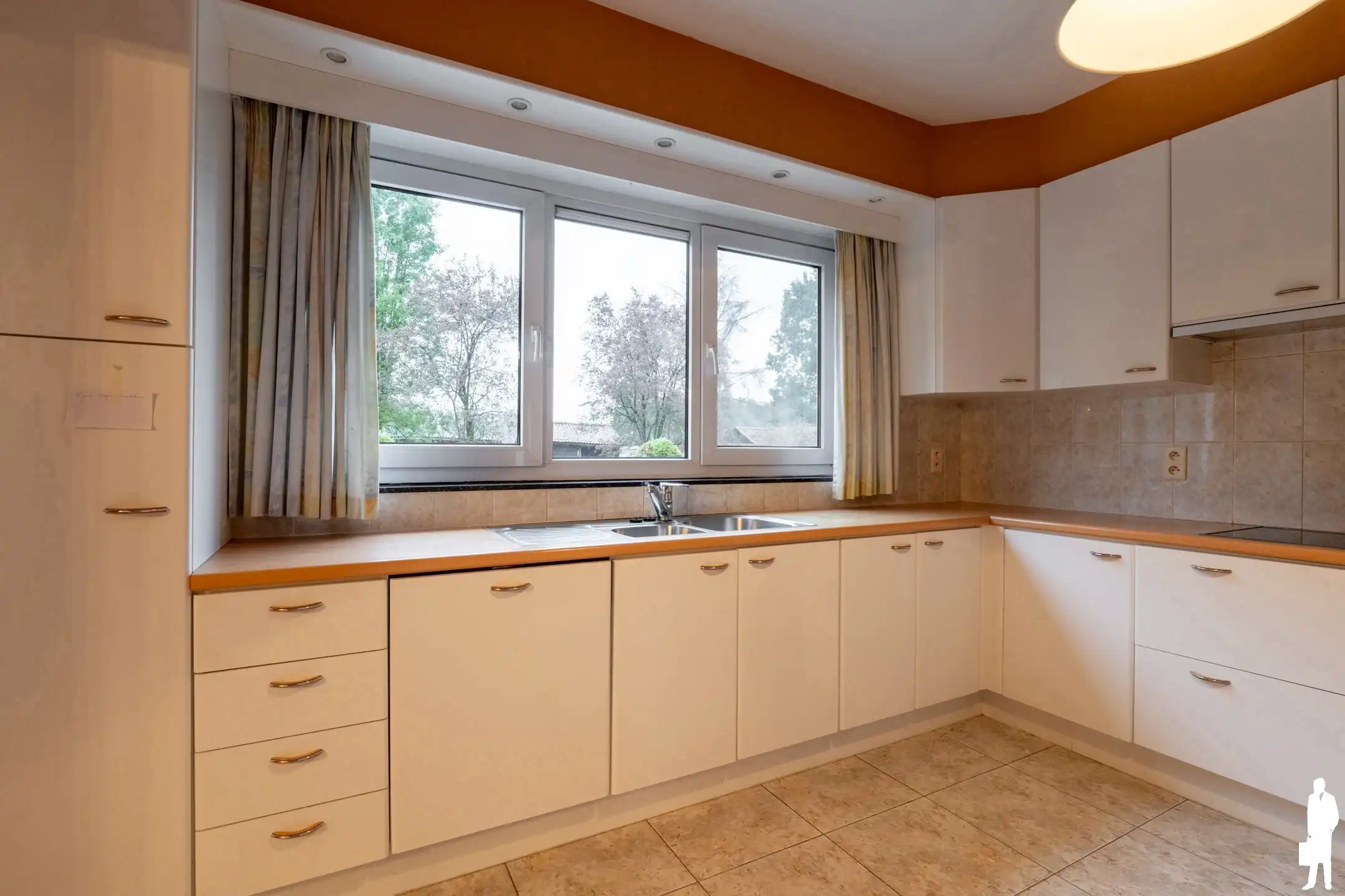 Vrijstaande woning op prachtig perceel van 4.041 m²  foto 7