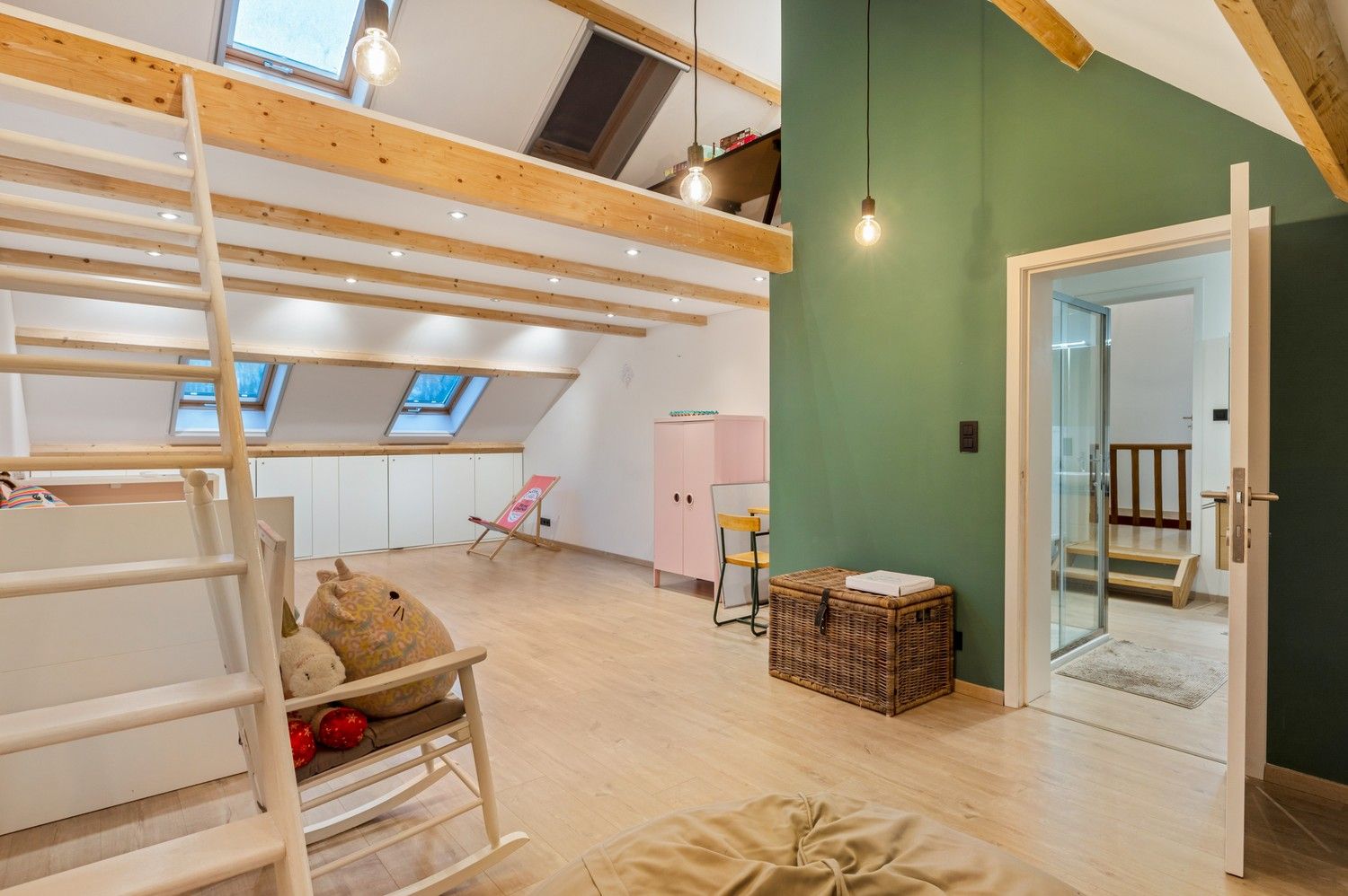 Charmante hoeve met 4 slaapkamers op een riant perceel! foto 23