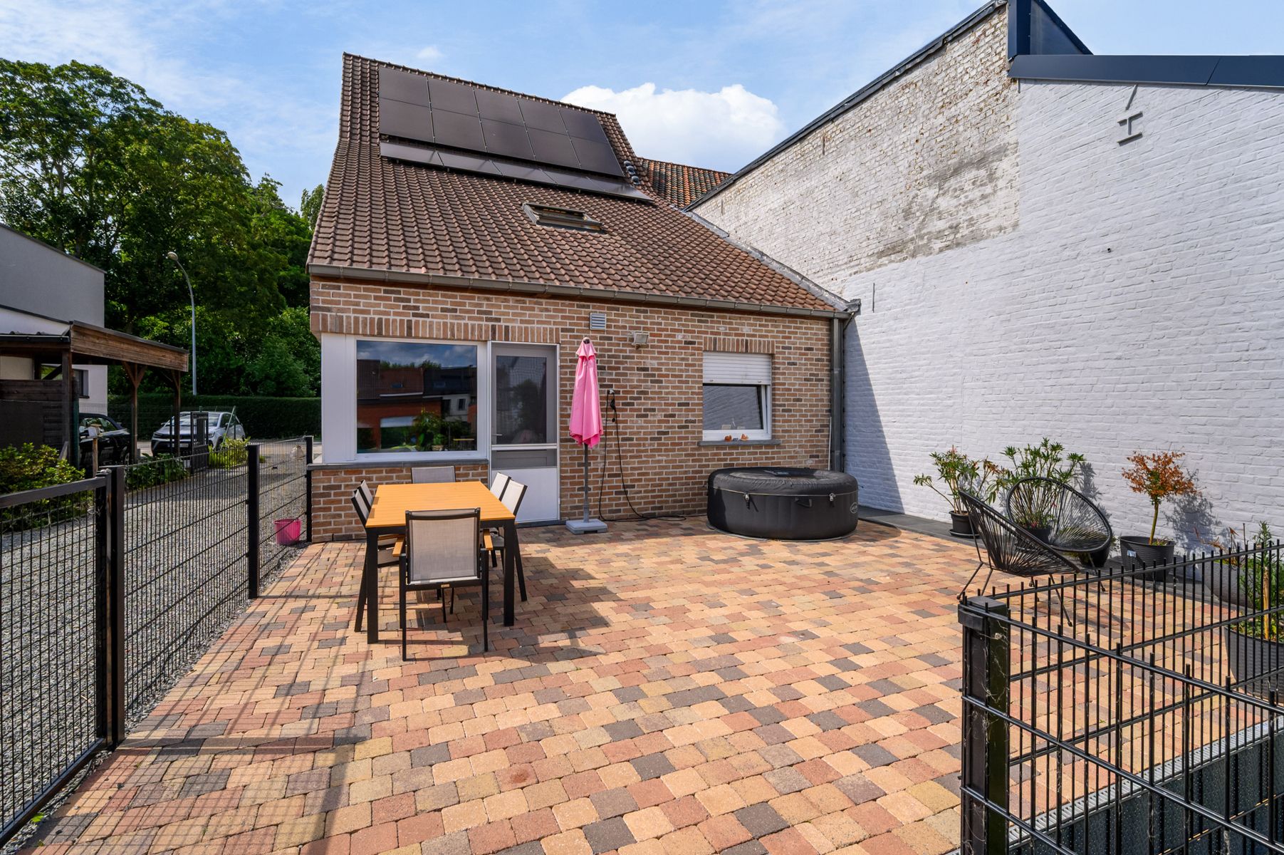 Instapklare luxewoning met 4 slkms en tuin. foto 21