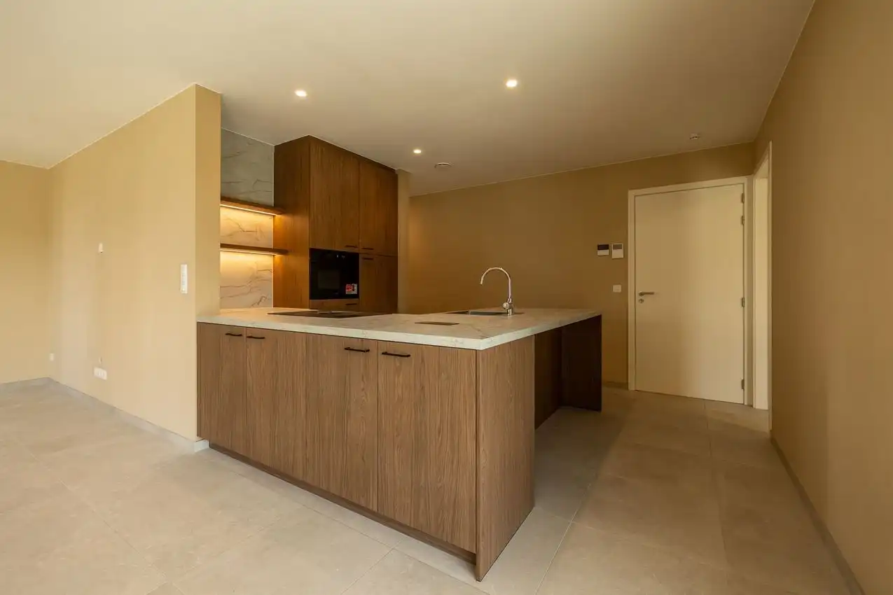 Gelijkvloers app. met twee slaapkamers, zuidterras, garage nabij bossen foto 4