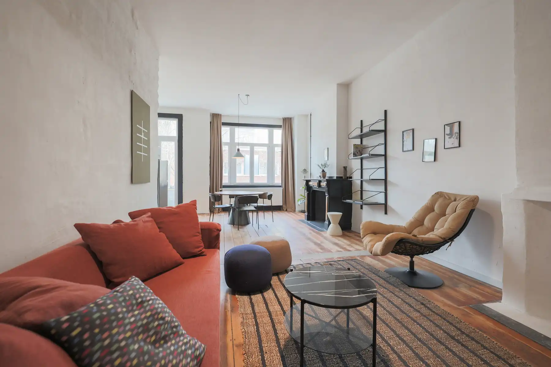 1 slaapkamerappartement met ensuite badkamer foto 4