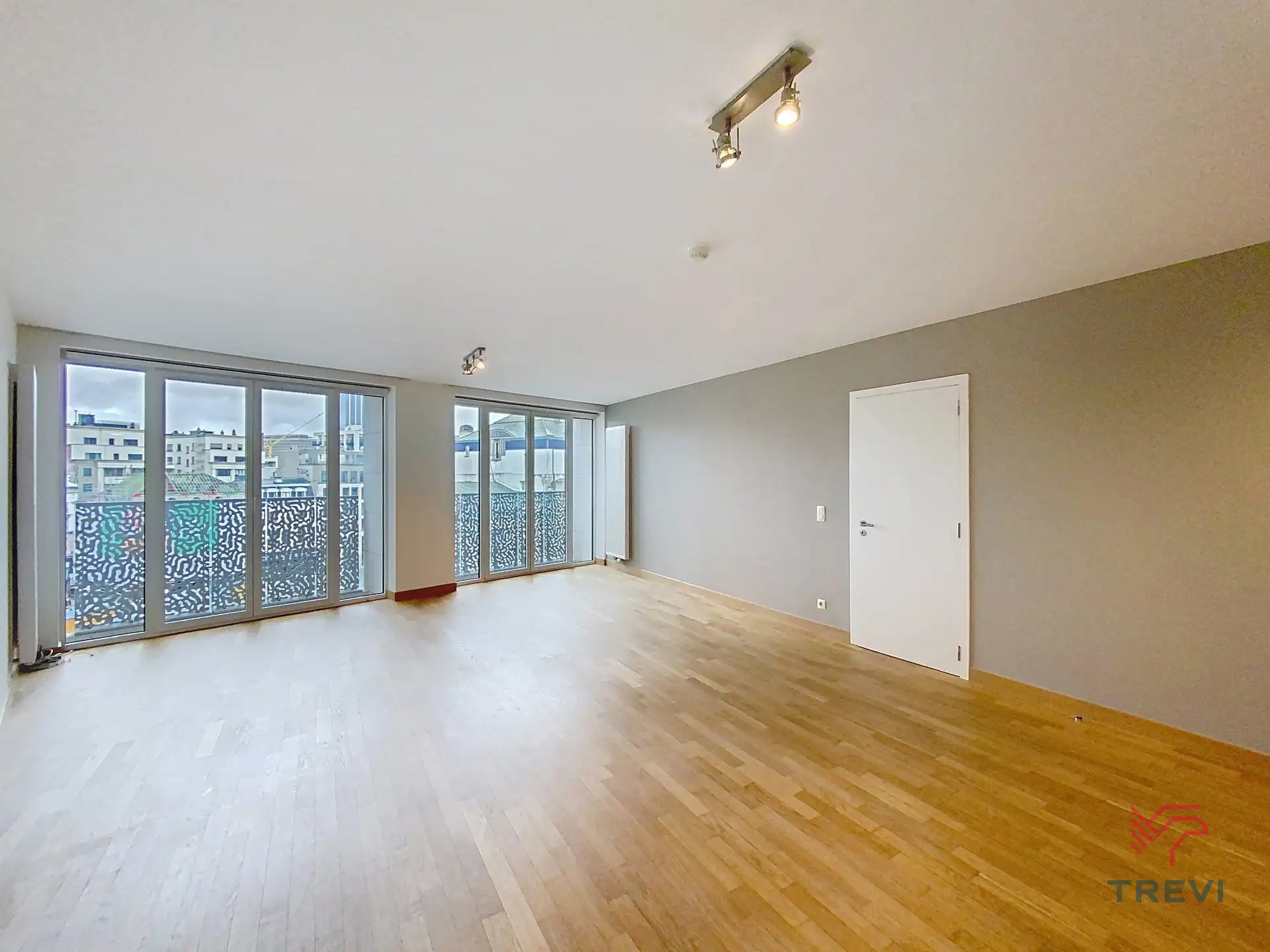 2 SLAAPKAMER APPARTEMENT IN HET CENTRUM VAN BRUSSEL foto 2