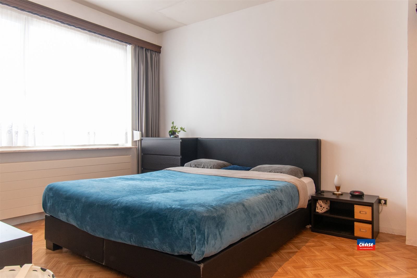 Instapklare gezinswoning met 3 tot 5 slaapkamers,tuin en garagebox foto 17