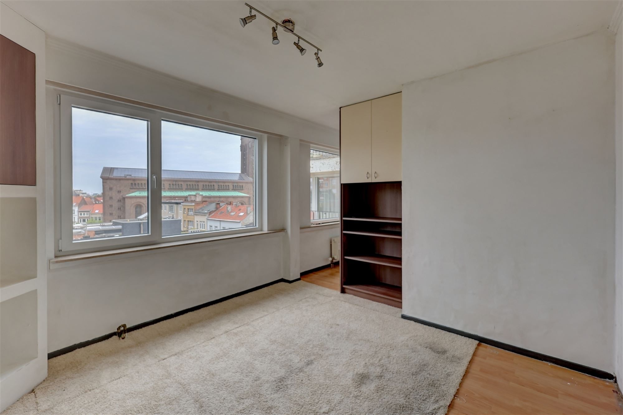 Studio met aparte slaaphoek in Borgerhout - verhuurd 5,8% netto rendement foto 2