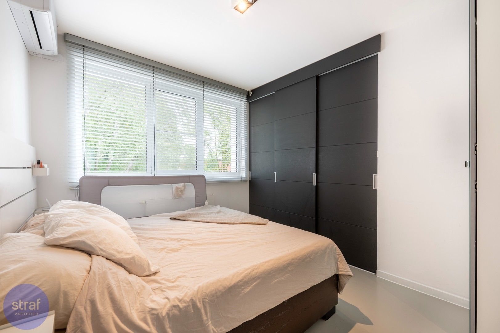 Moderne woning met leuke tuin op Regatta foto 9