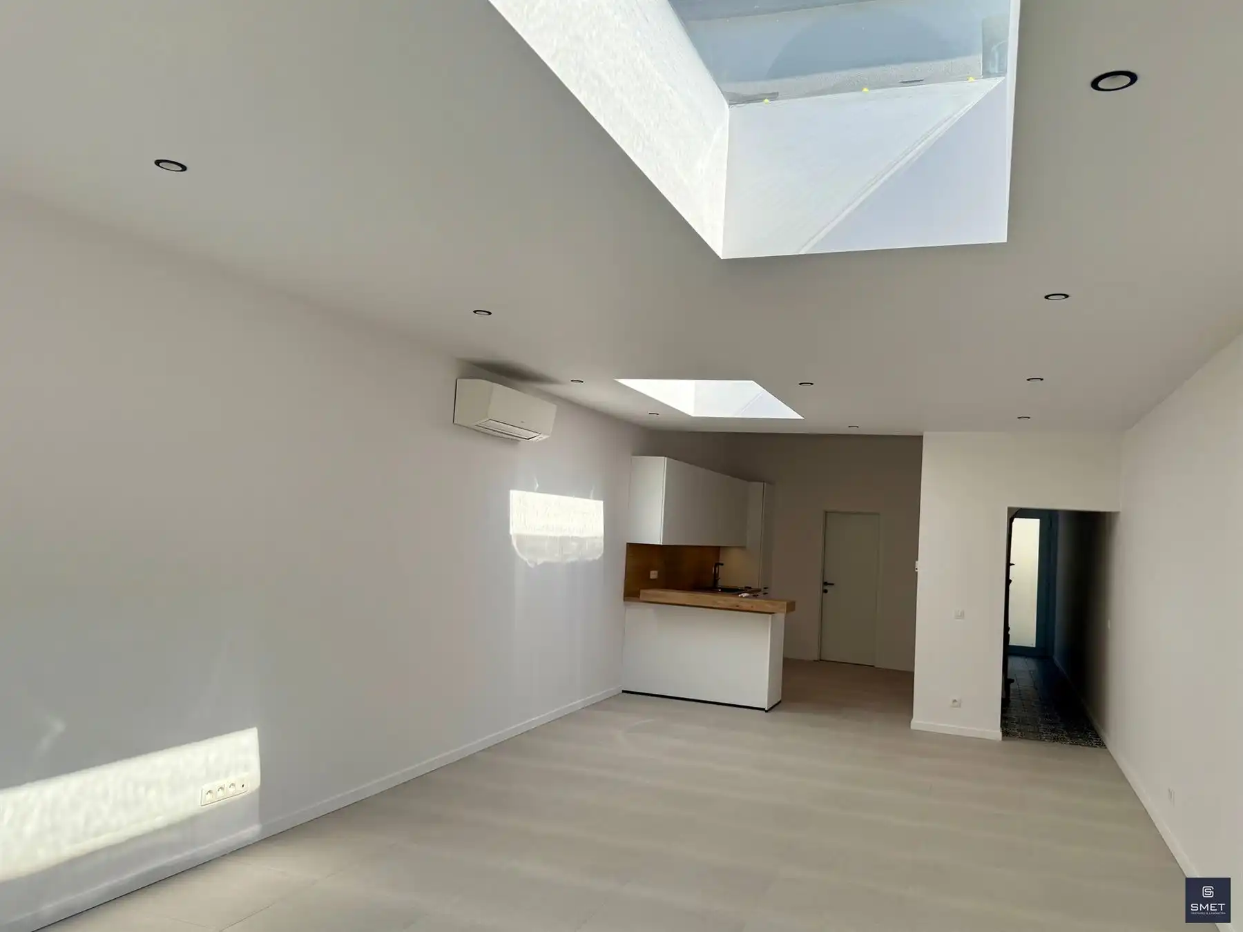 RUIME, VOLLEDIG GERENOVEERDE WONING MET 3 SLPKS foto 5