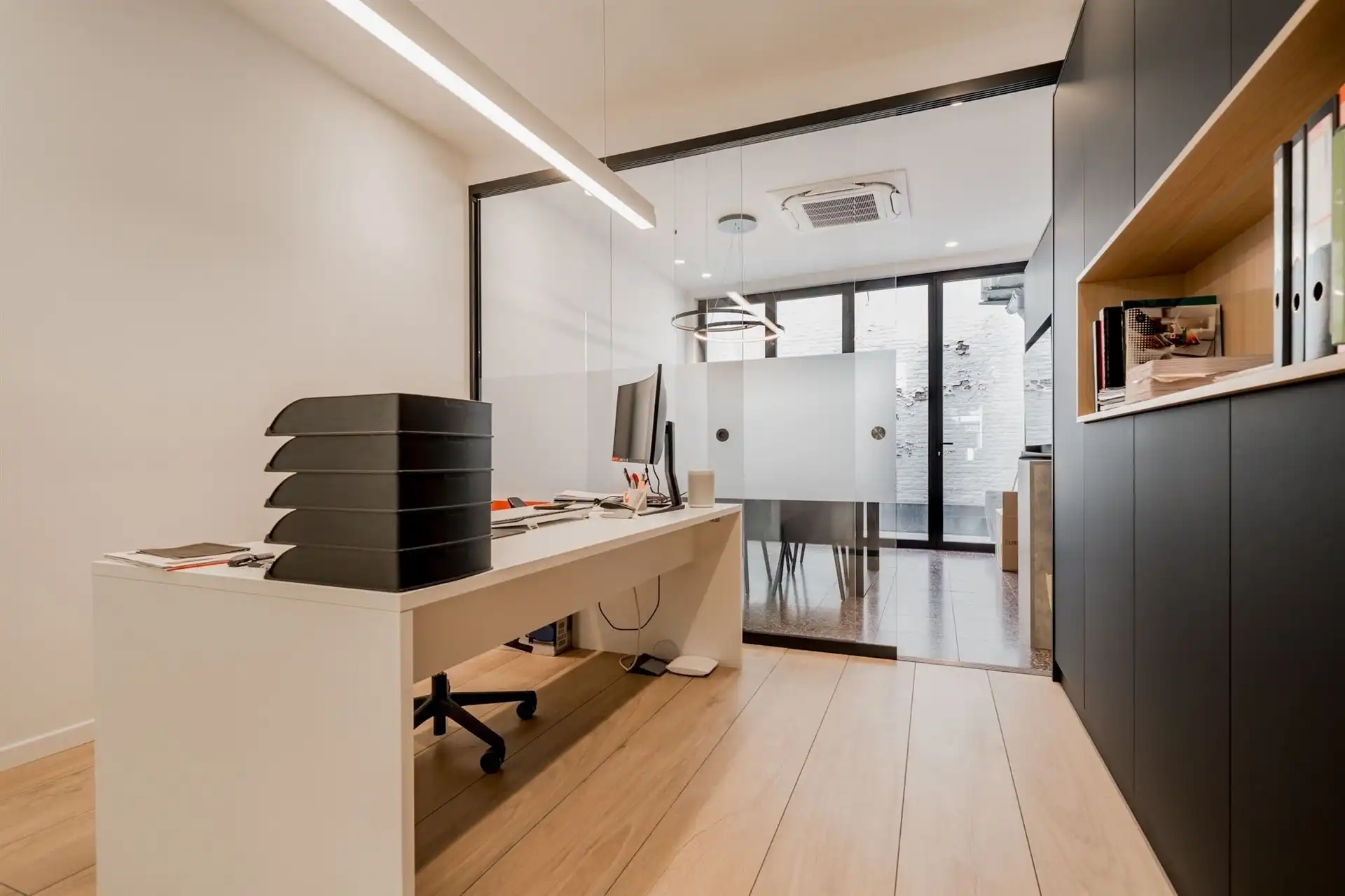 Handelsgelijkvloers + duplexappartement centrum Mechelen foto 8