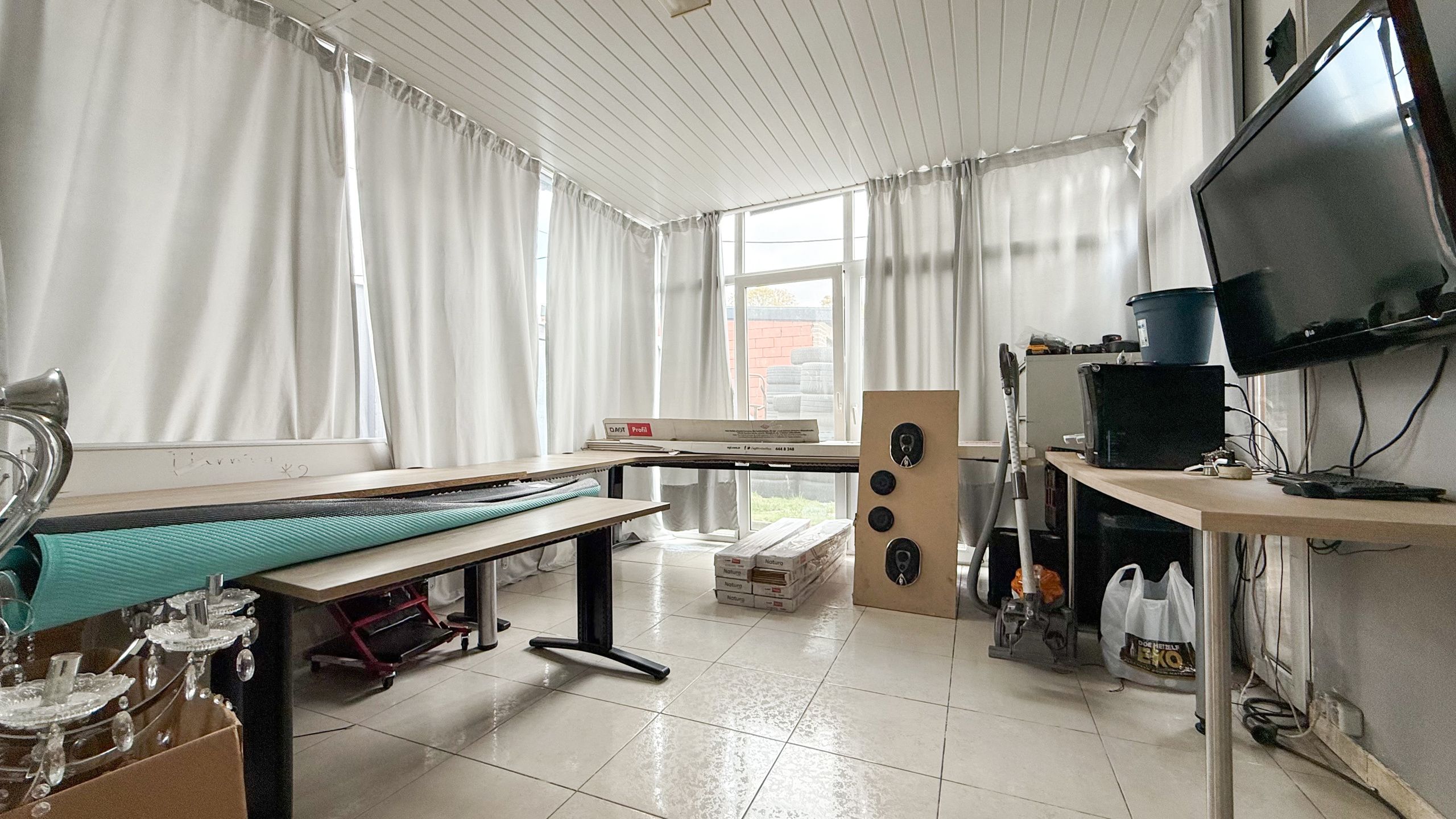 Instapklare vernieuwde woning van 170m² met 3slpks! foto 10