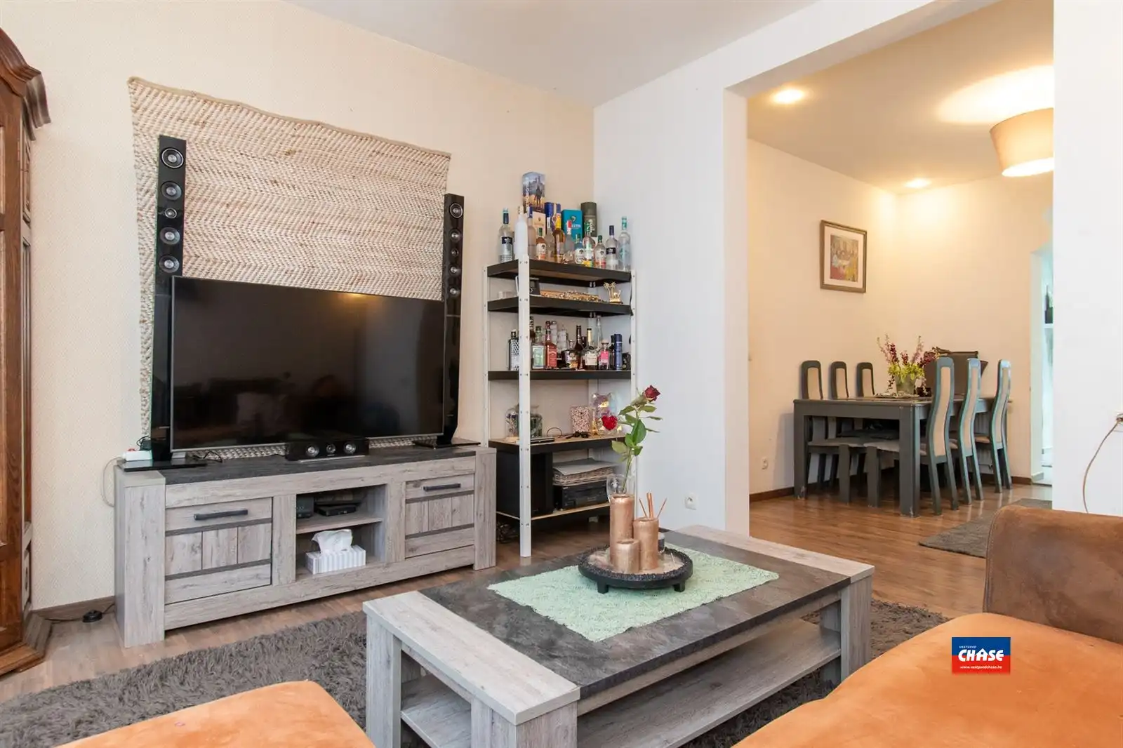 Instapklare gezinswoning met 2 slaapkamers en tuin foto 2