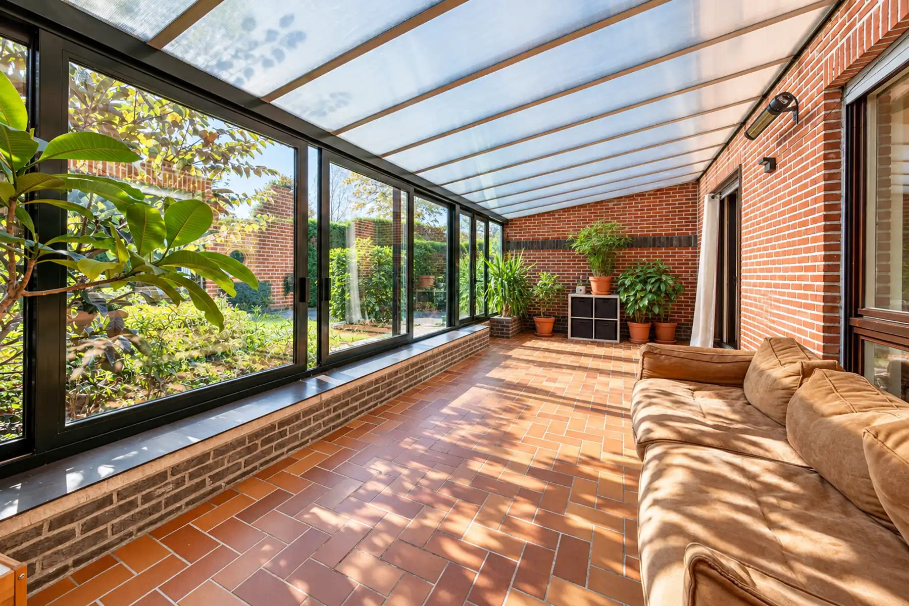 Instapklare, gerenoveerde woning met authentieke charme! foto 10
