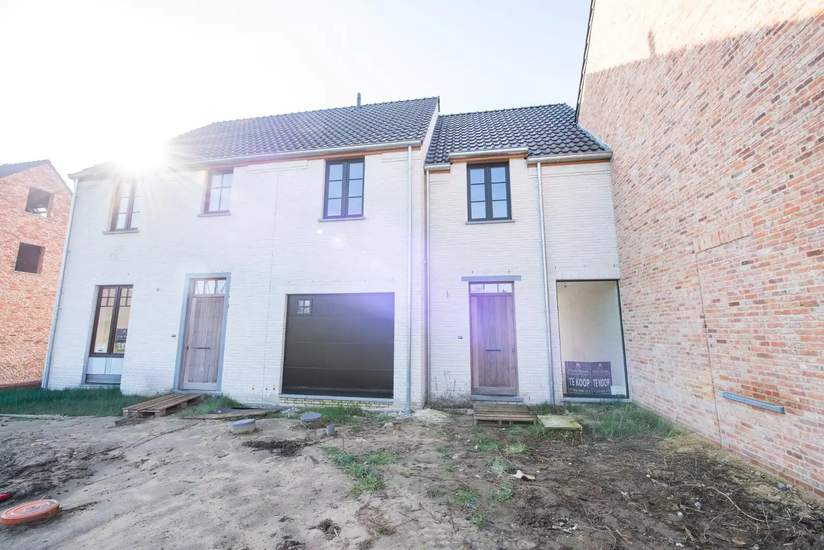 Topper!! Stijlvolle & energiezuinige nieuwbouwwoning met 4 slaapkamers in Waregem - KIJKWONING foto 2