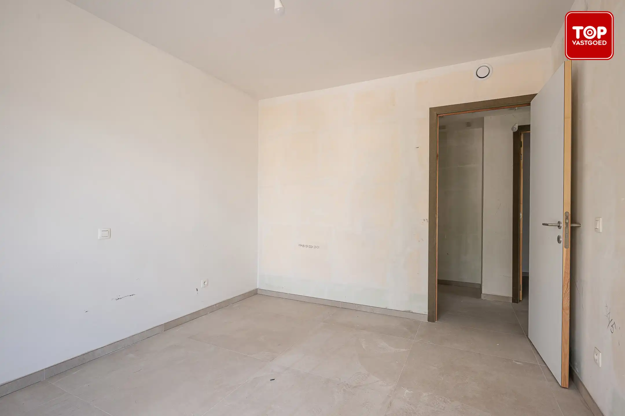 Gelijkvloers appartement met 2 slaapkamers op een Top locatie foto 12