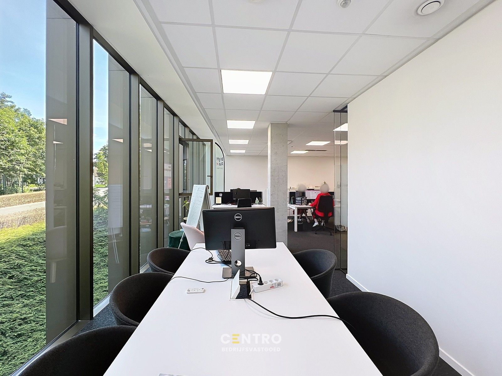 Instapklare kantoorruimte 175 m² TE HUUR in prestigieus D-One gebouw – Kortrijk. foto 13