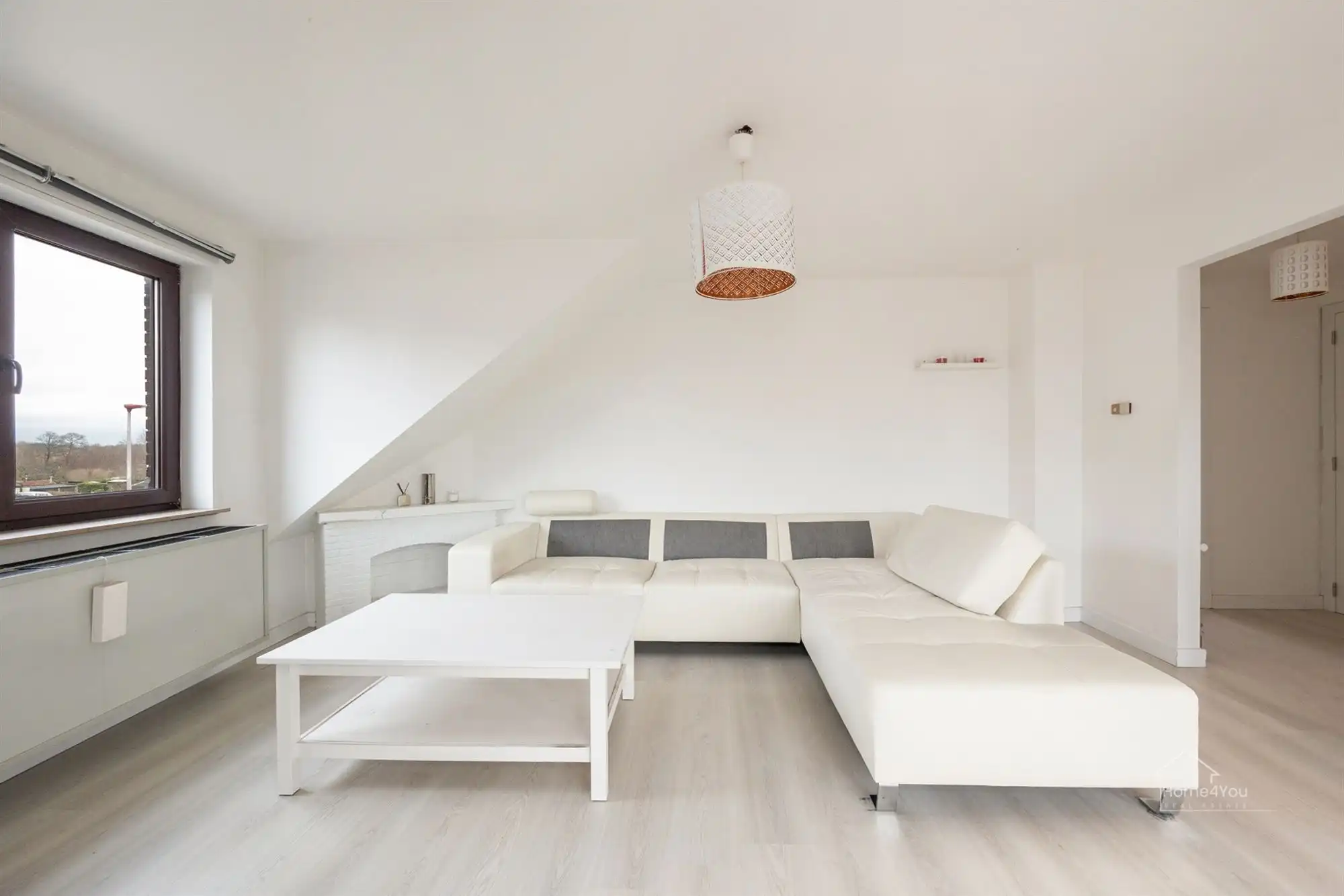 1-Slaapkamer appartement te koop in Lint! foto 2