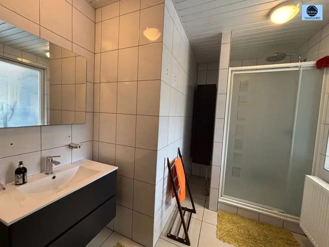 SOLIDE RUIME WONING MET 6 SLAAPKAMERS foto 6