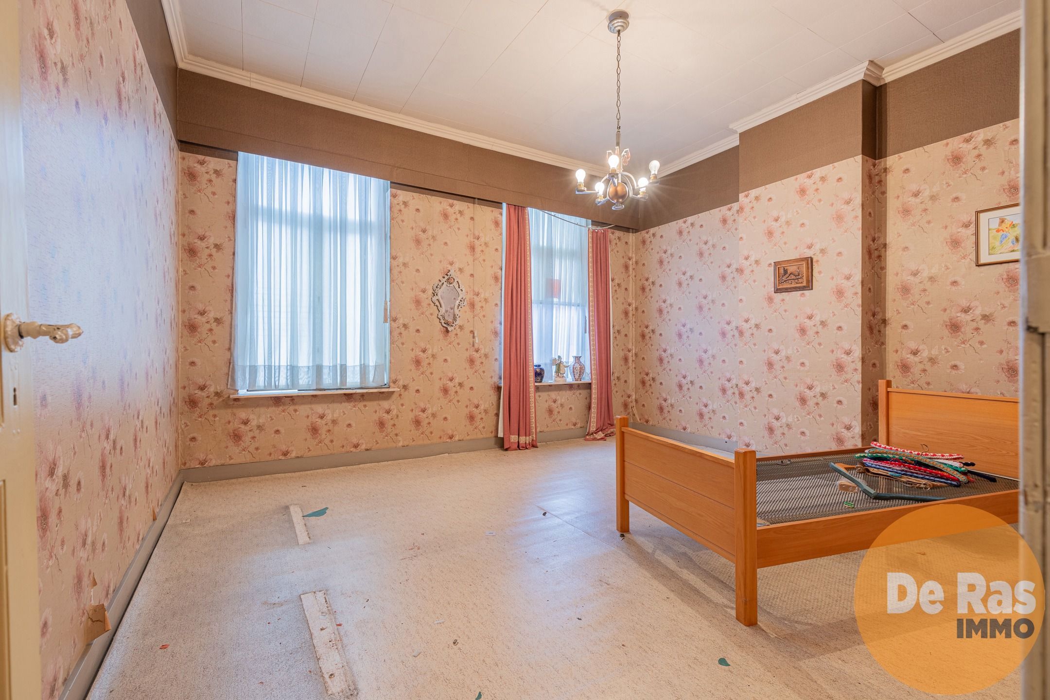 WETTEREN - Te renoveren woning in centrum met 3 slaapkamers foto 10