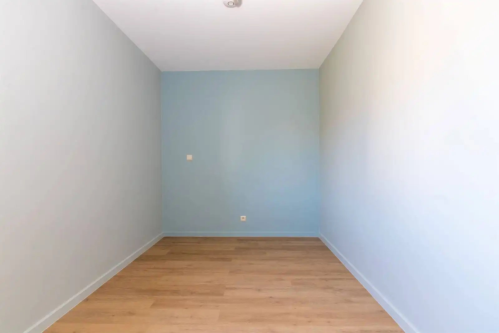 Twee slaapkamer appartement met garage foto 6