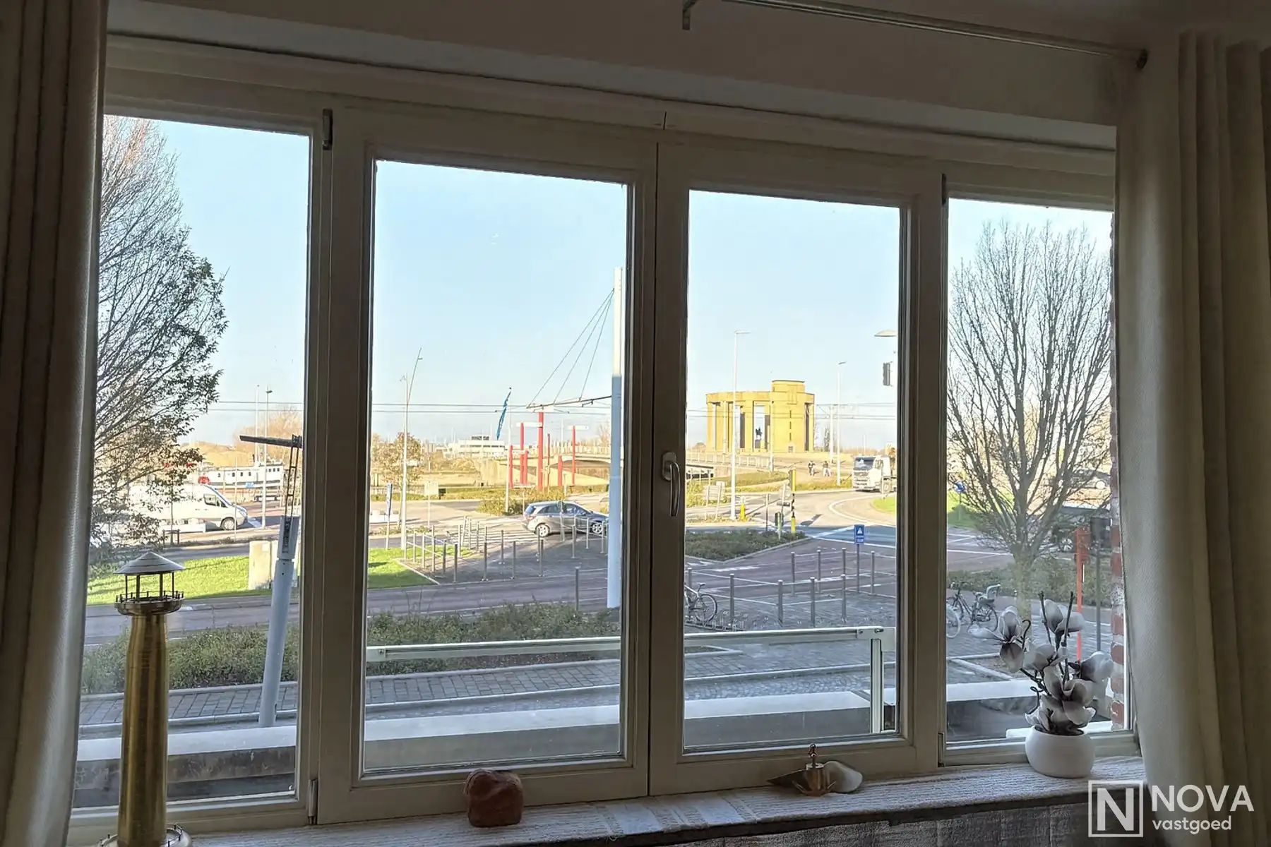 Uitstekend gelegen appartement met 2 slaapkamers op de Kaai. foto 6