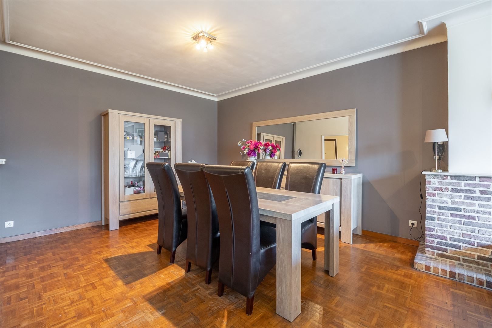 Appartement met 2 slaapkamers te Deurne foto 3