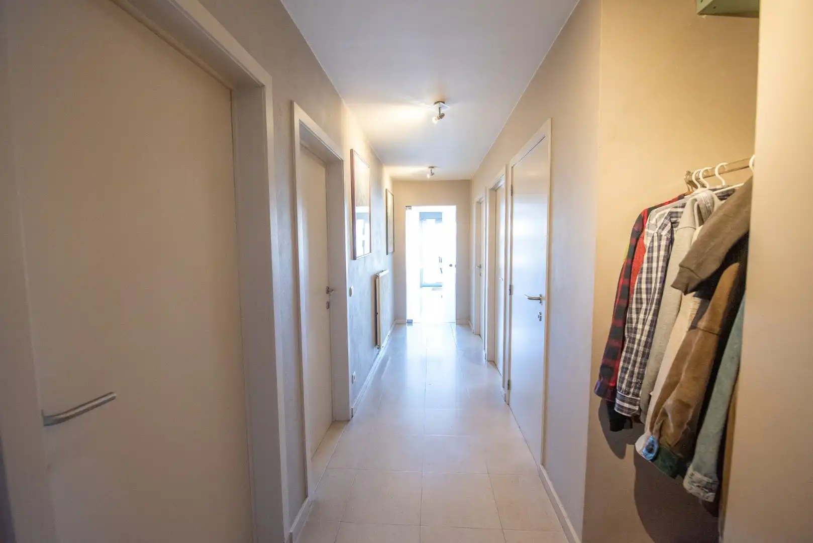 Te koop – Gelijkvloers appartement met terras, tuin en garage in Wielsbeke foto 7