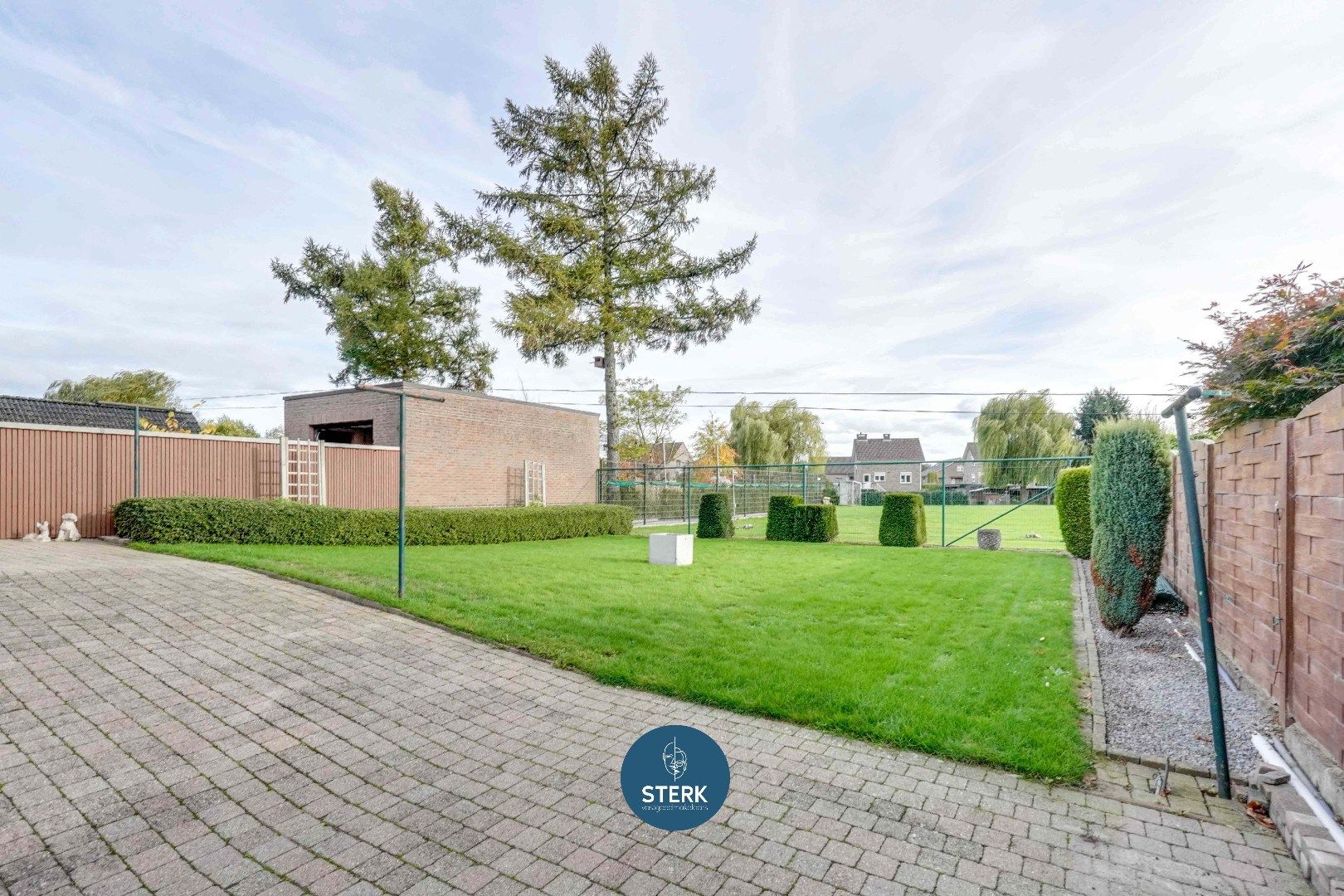 GEZINSWONING MET 236 M² BEWOONBARE OPPERVLAKTE IN HARTJE REKEM !  foto 3