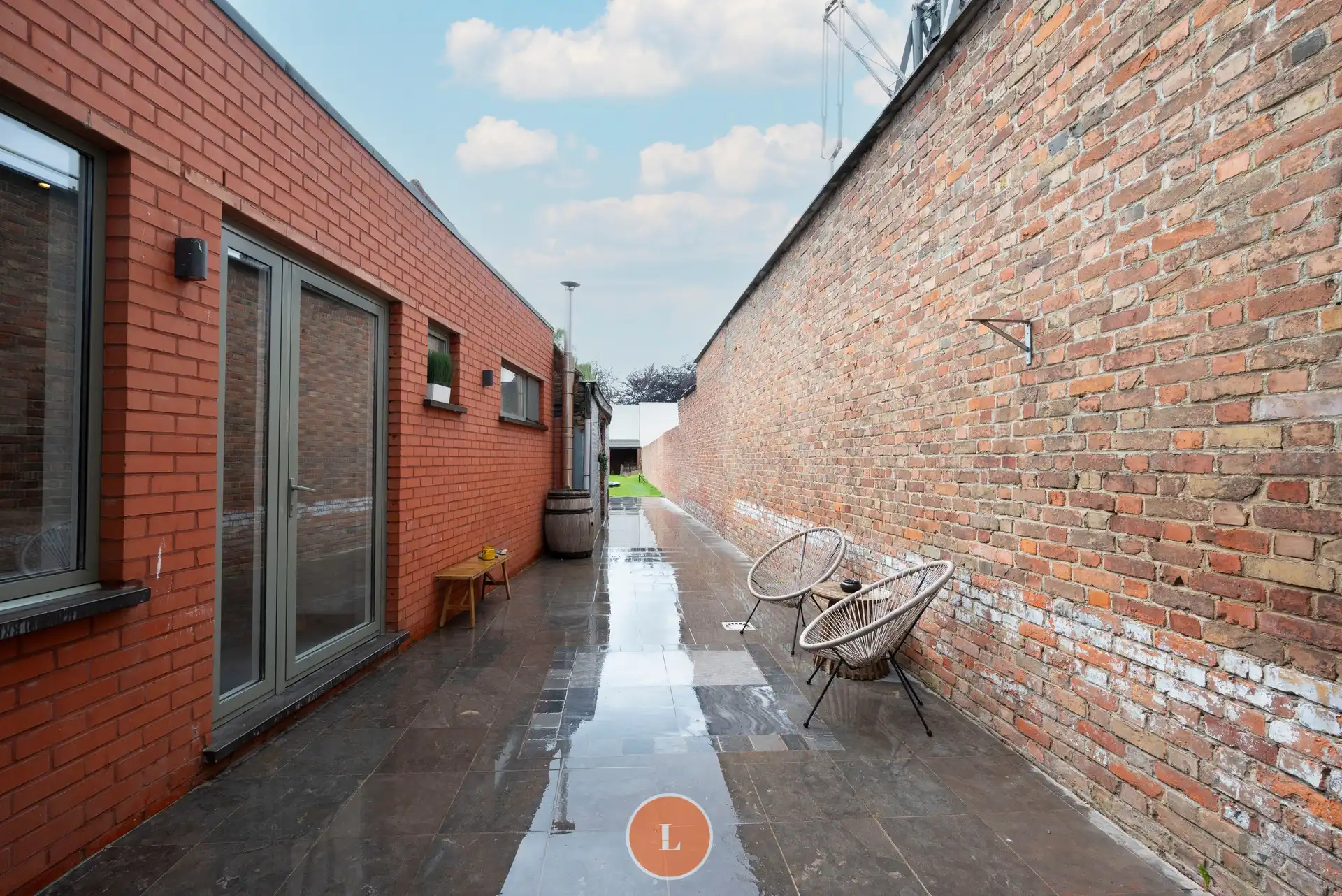 Ruime gezinswoning met grote tuin en garage te koop in Menen. foto 14