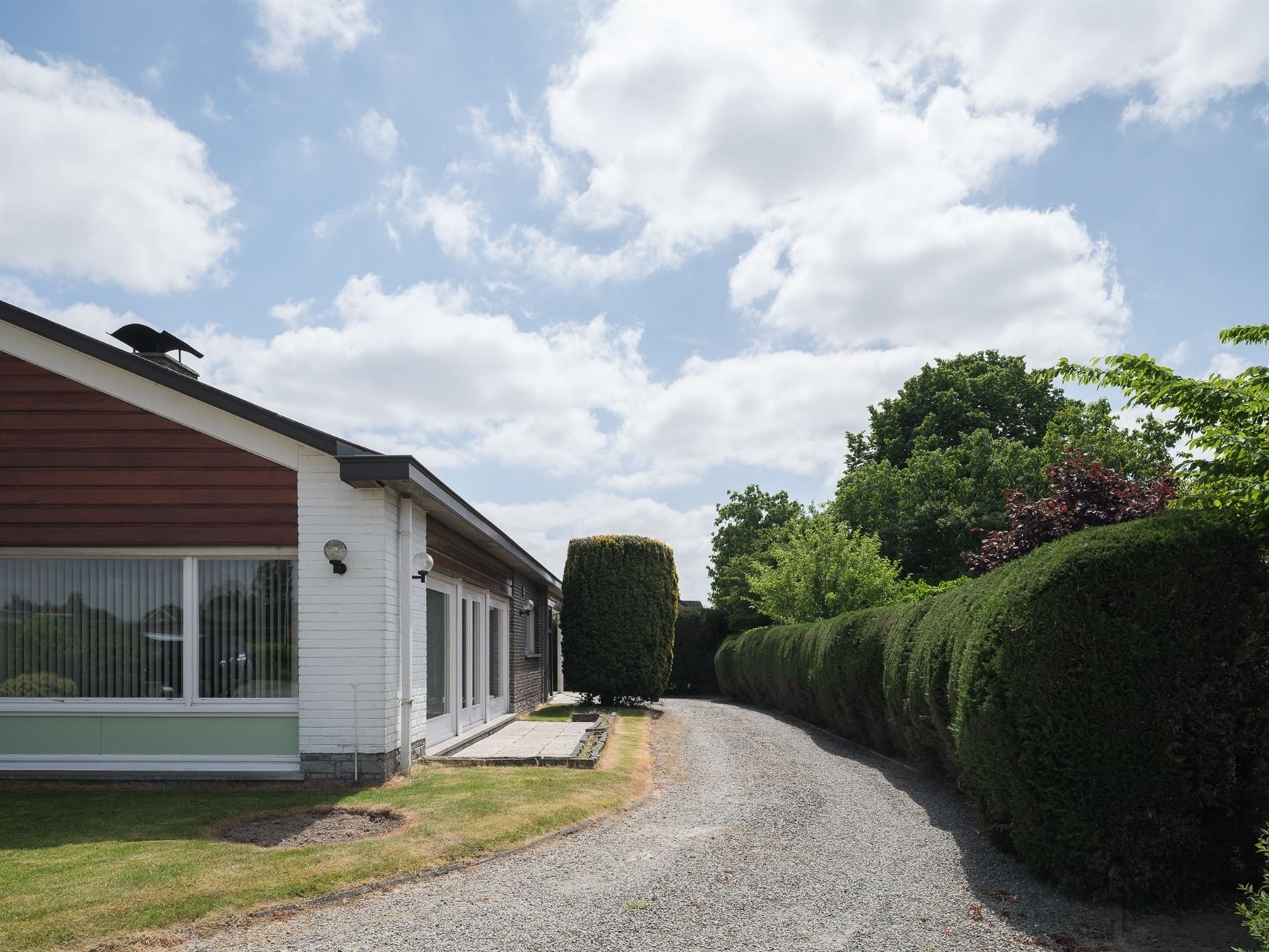 Charmante woning met heel wat potentieel foto 2