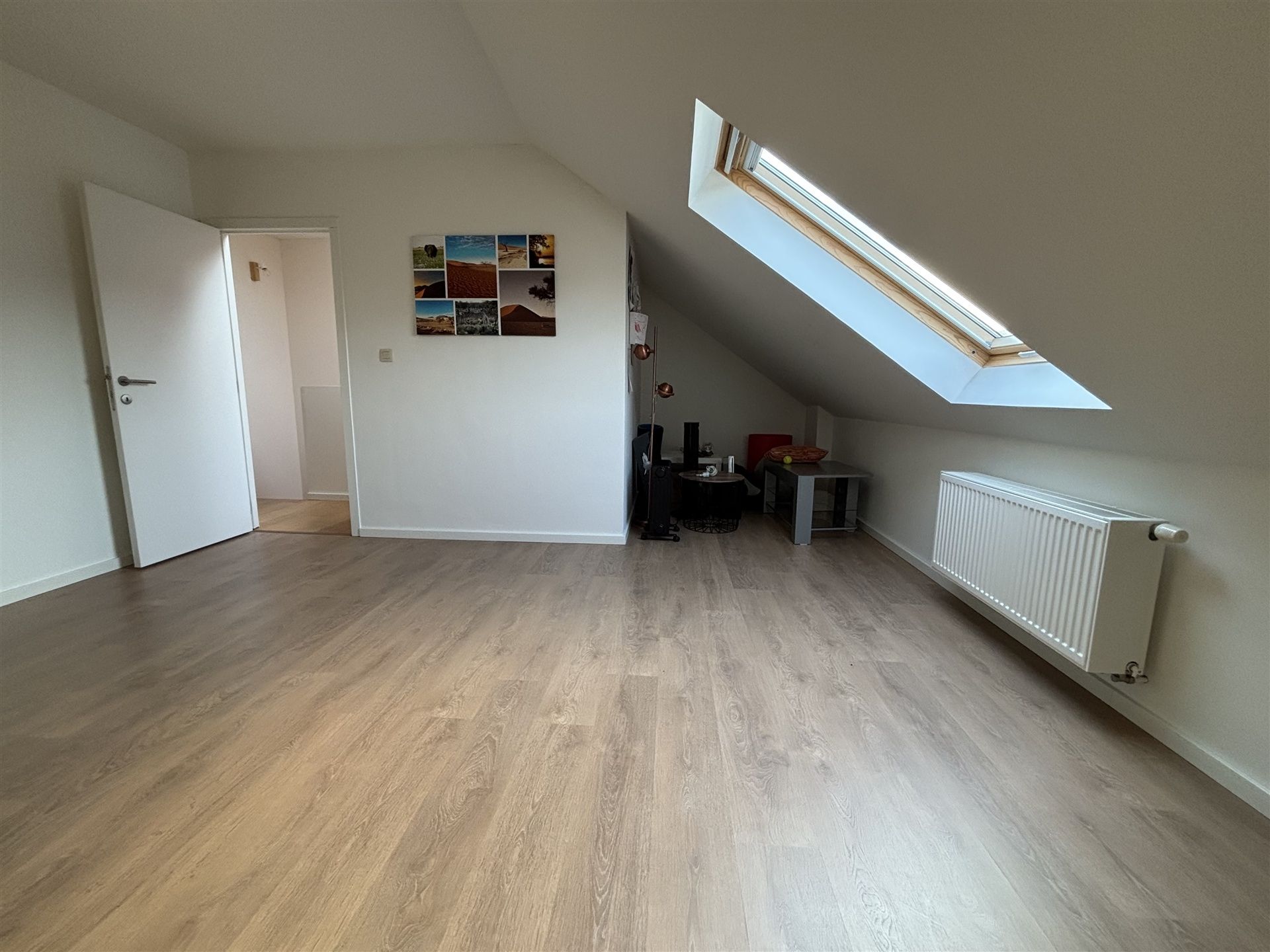 BEZOEKEN VOLZET: Moderne woning met 4 slaapkamers en tuin  foto 17